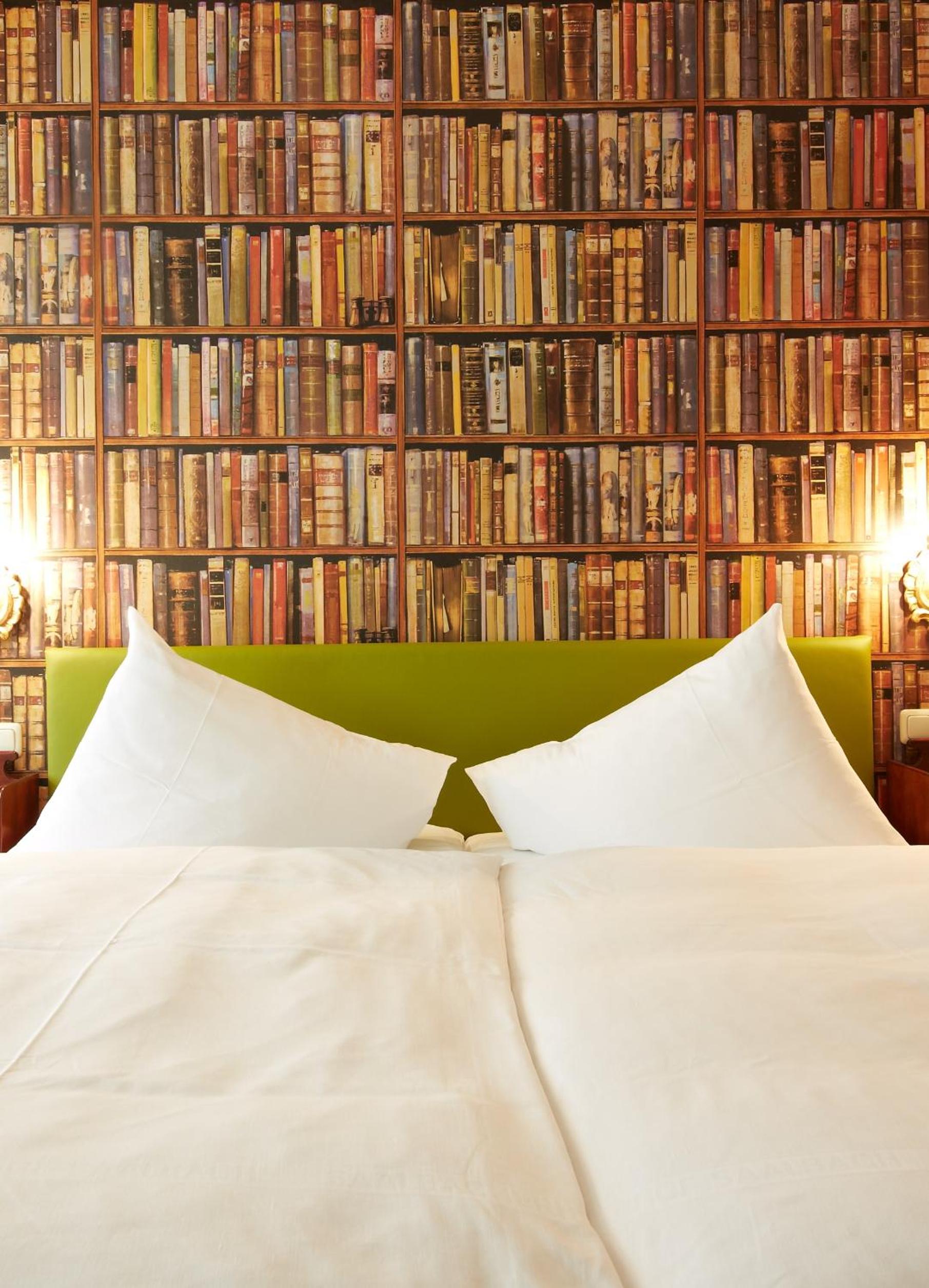 Standard Double Room - Photo 10