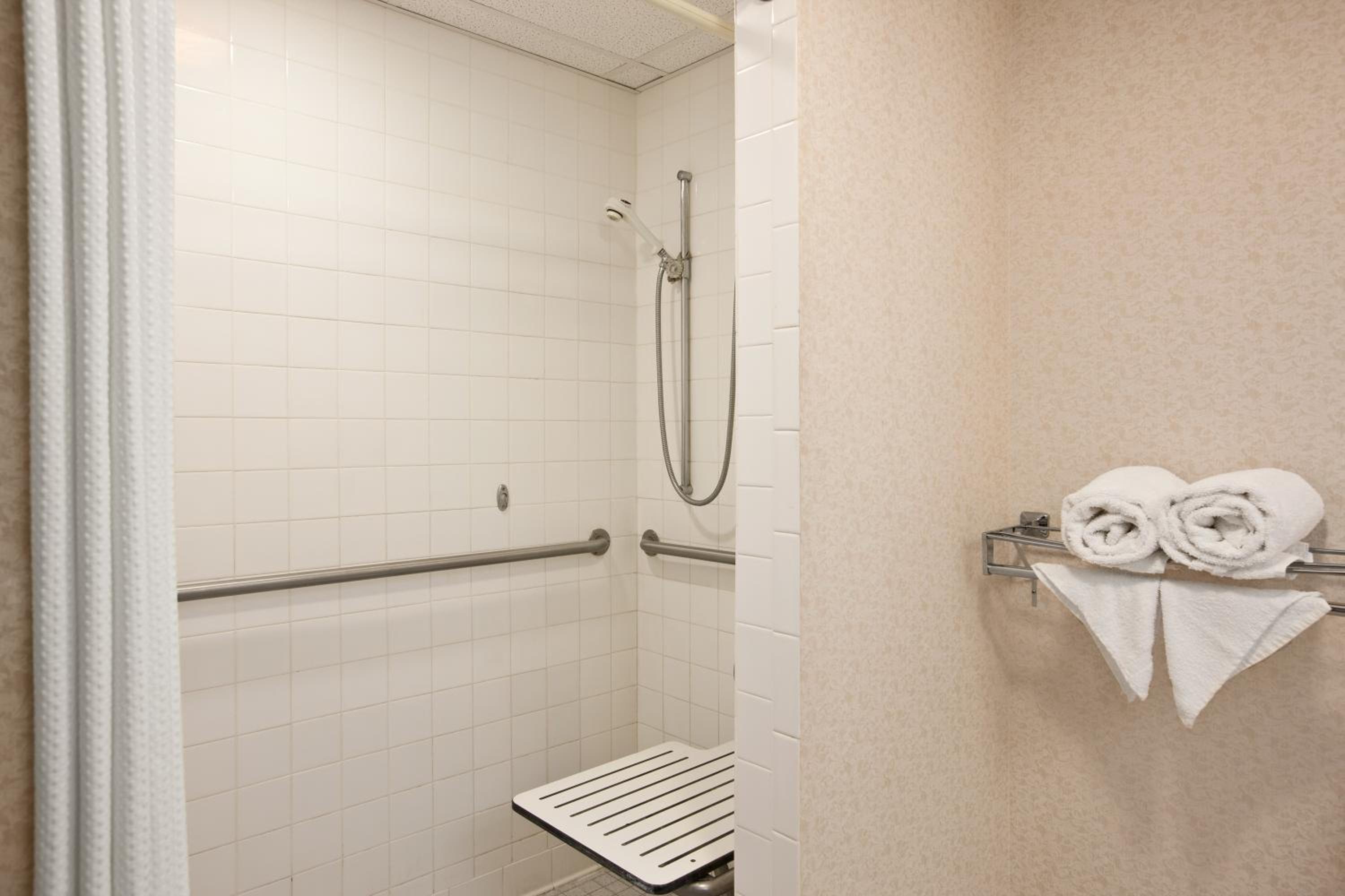 Red Roof Inn & Suites Middleborough, Foto 5