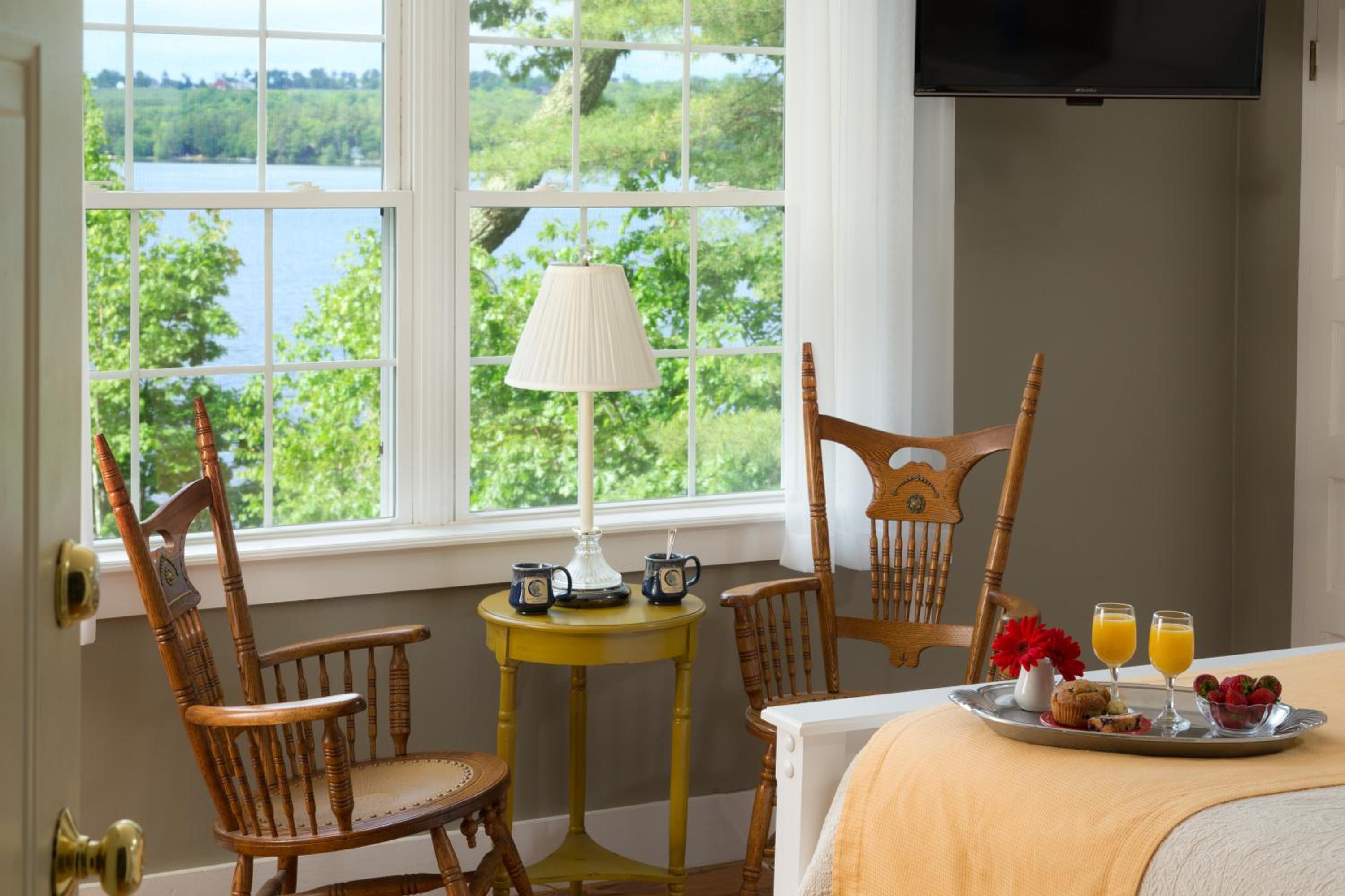 Queen Room- Casco Bay Room photo 2