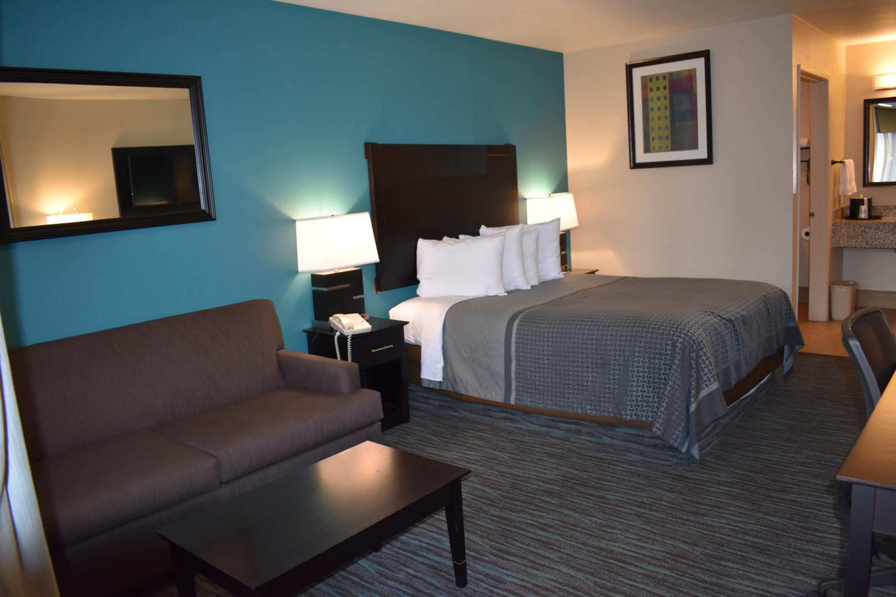 King Room - Non-Smoking photo 1