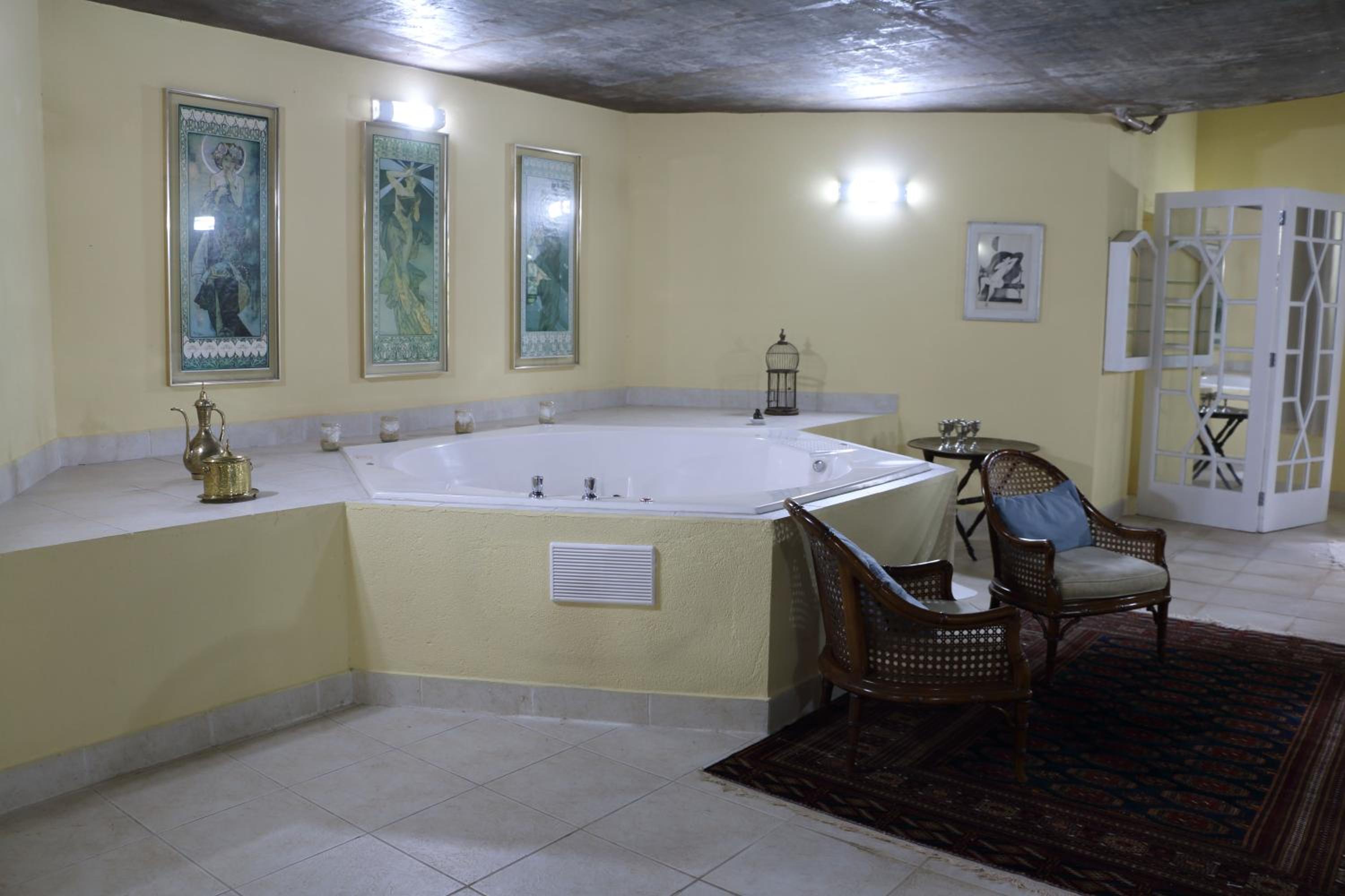 Superior Double or Twin Room with Garden View photo 3