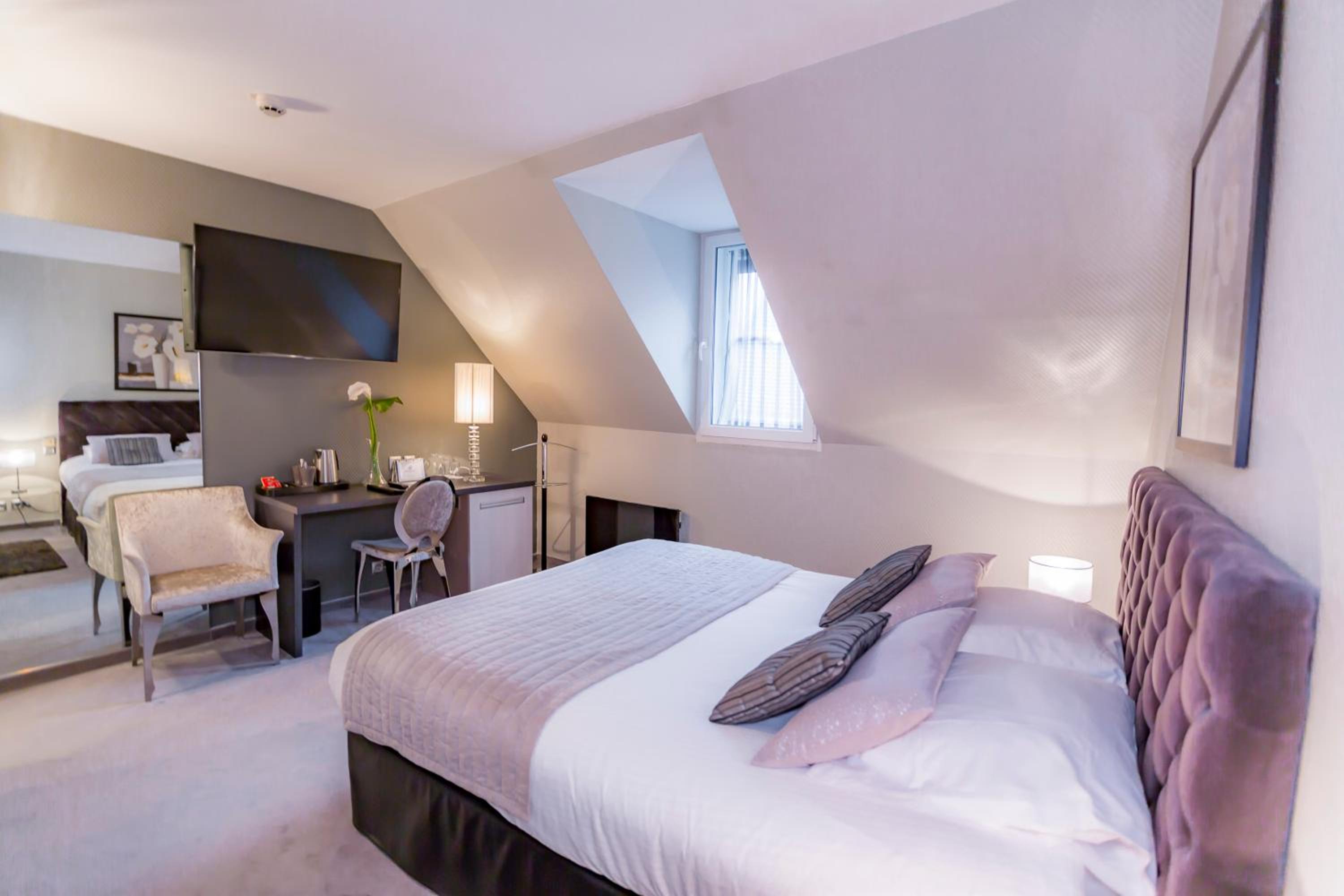 Comfort Room - Photo 3