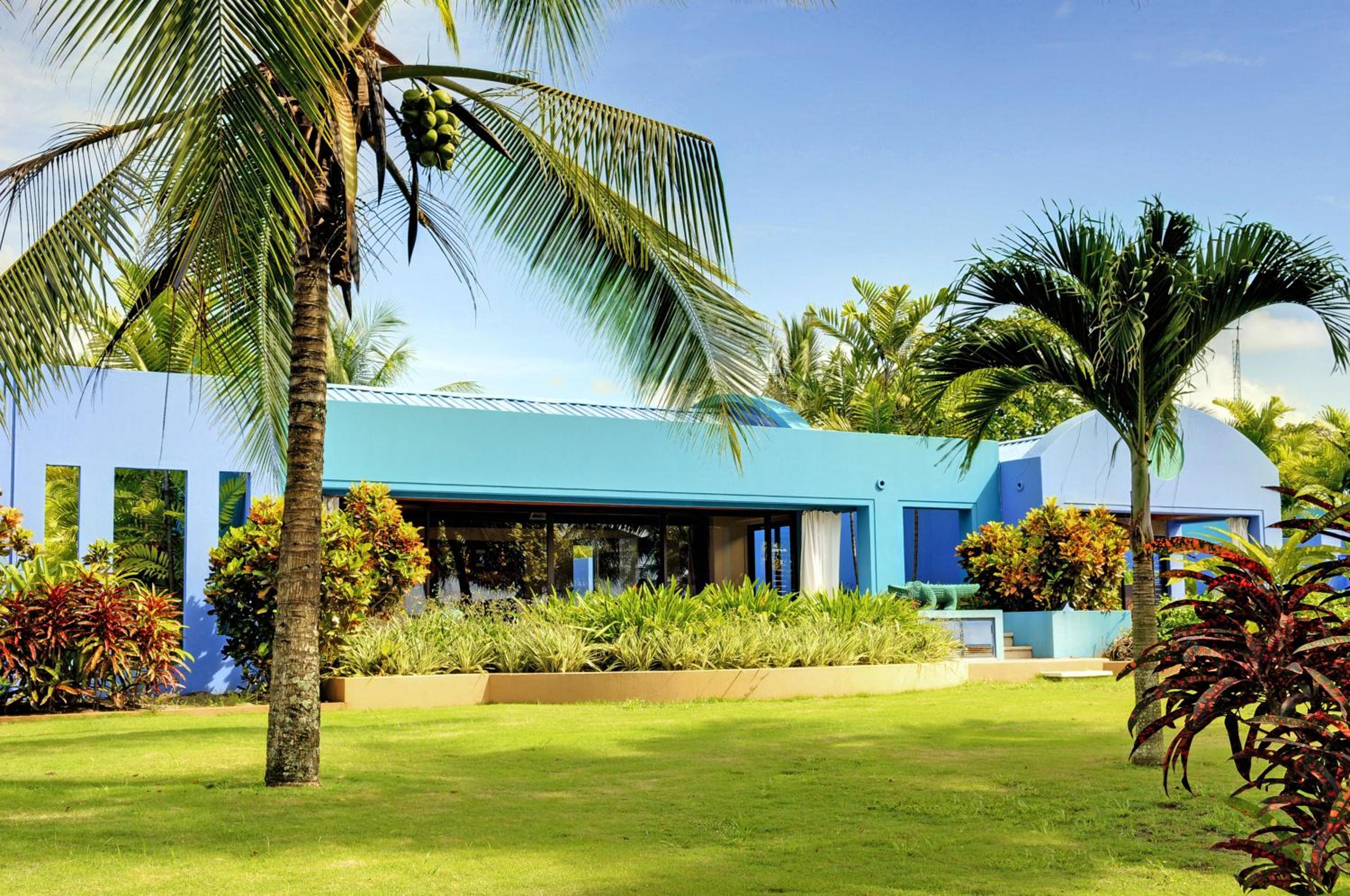 Deluxe Beachfront Villa - Photo 8