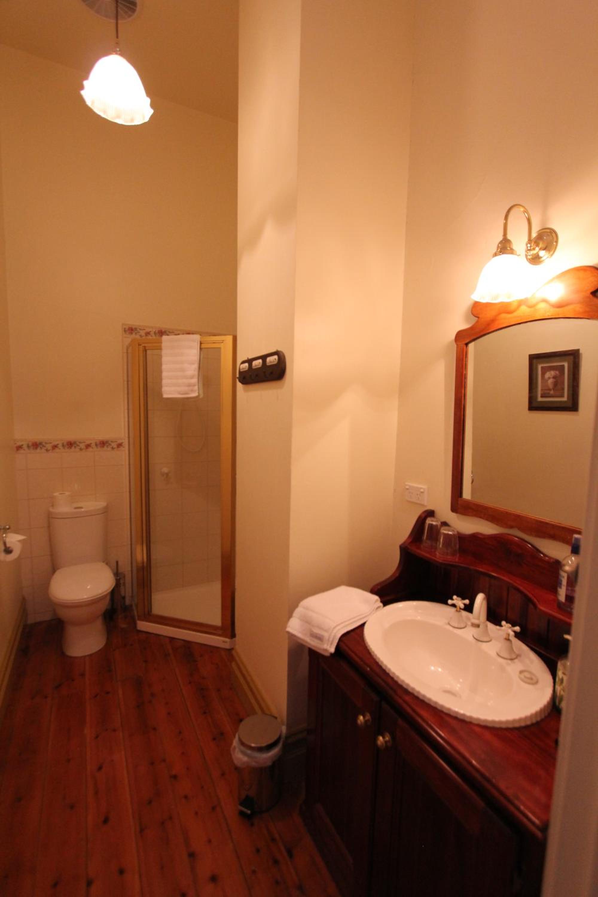 Deluxe Queen Room photo 3