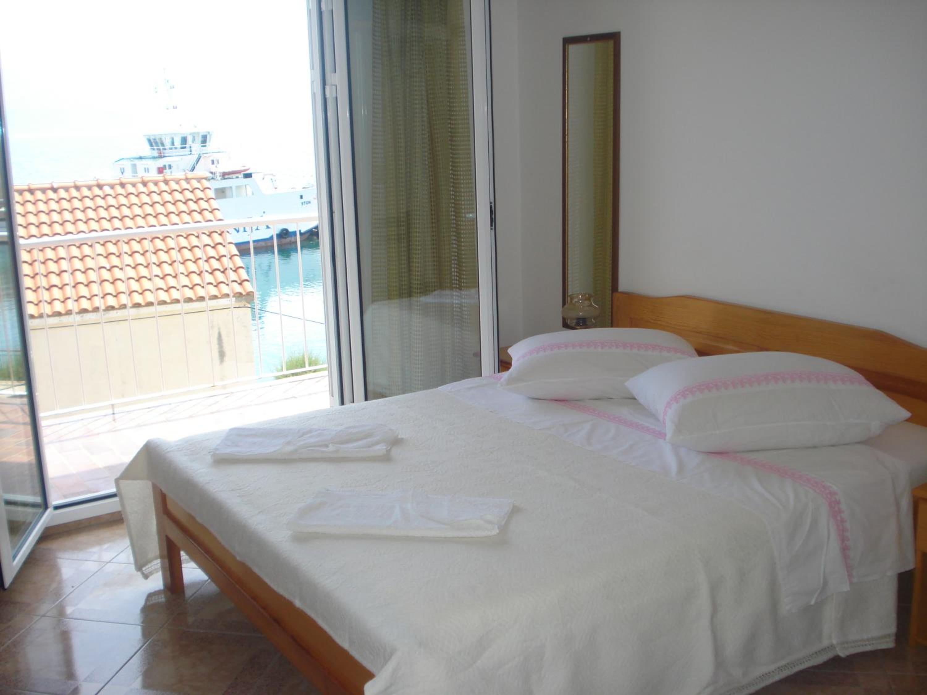 Studio with Balcony and Sea View (4 Adults) photo 1