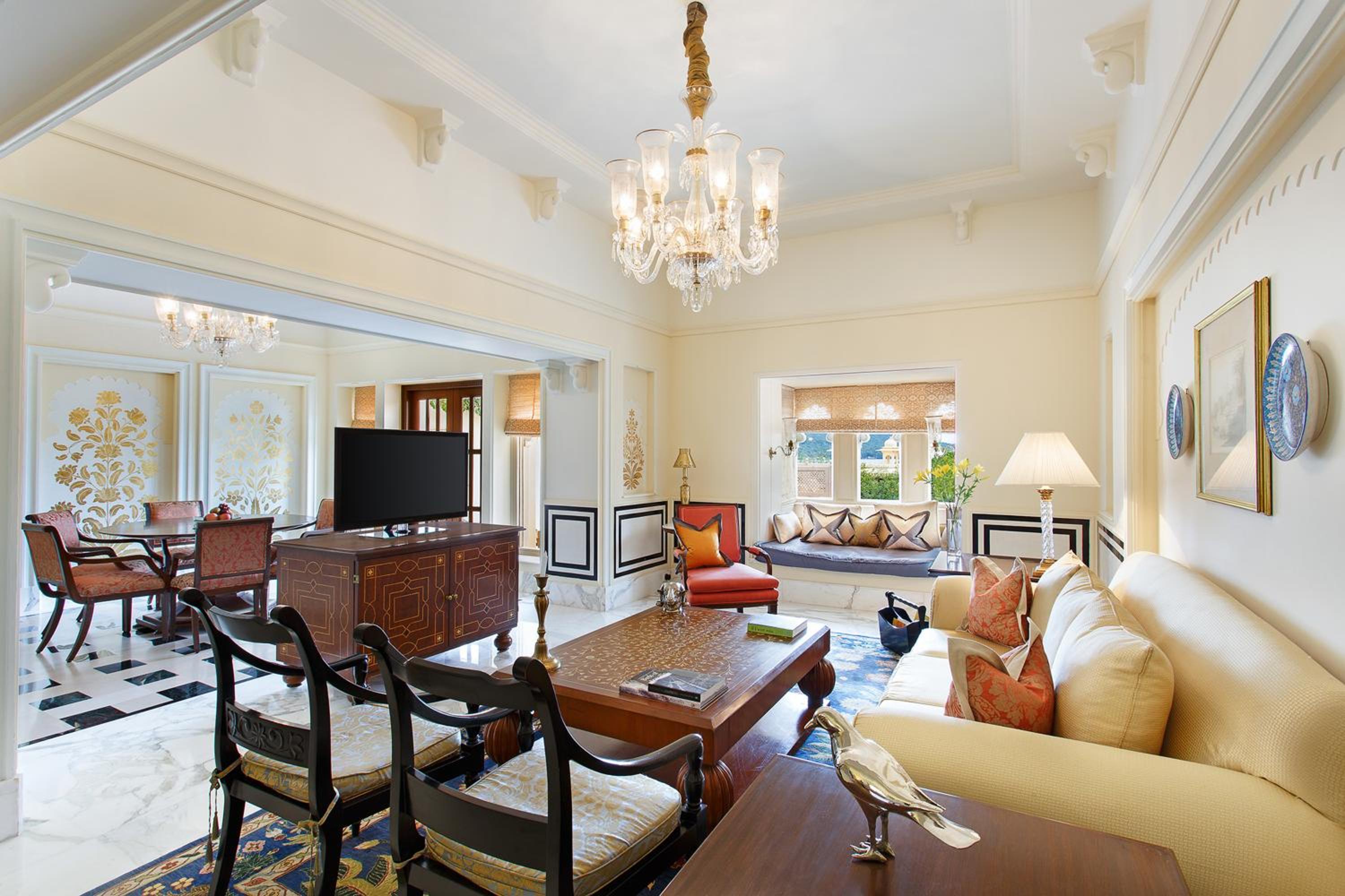 Luxury Suite With Two Way Airport Transfers photo 3