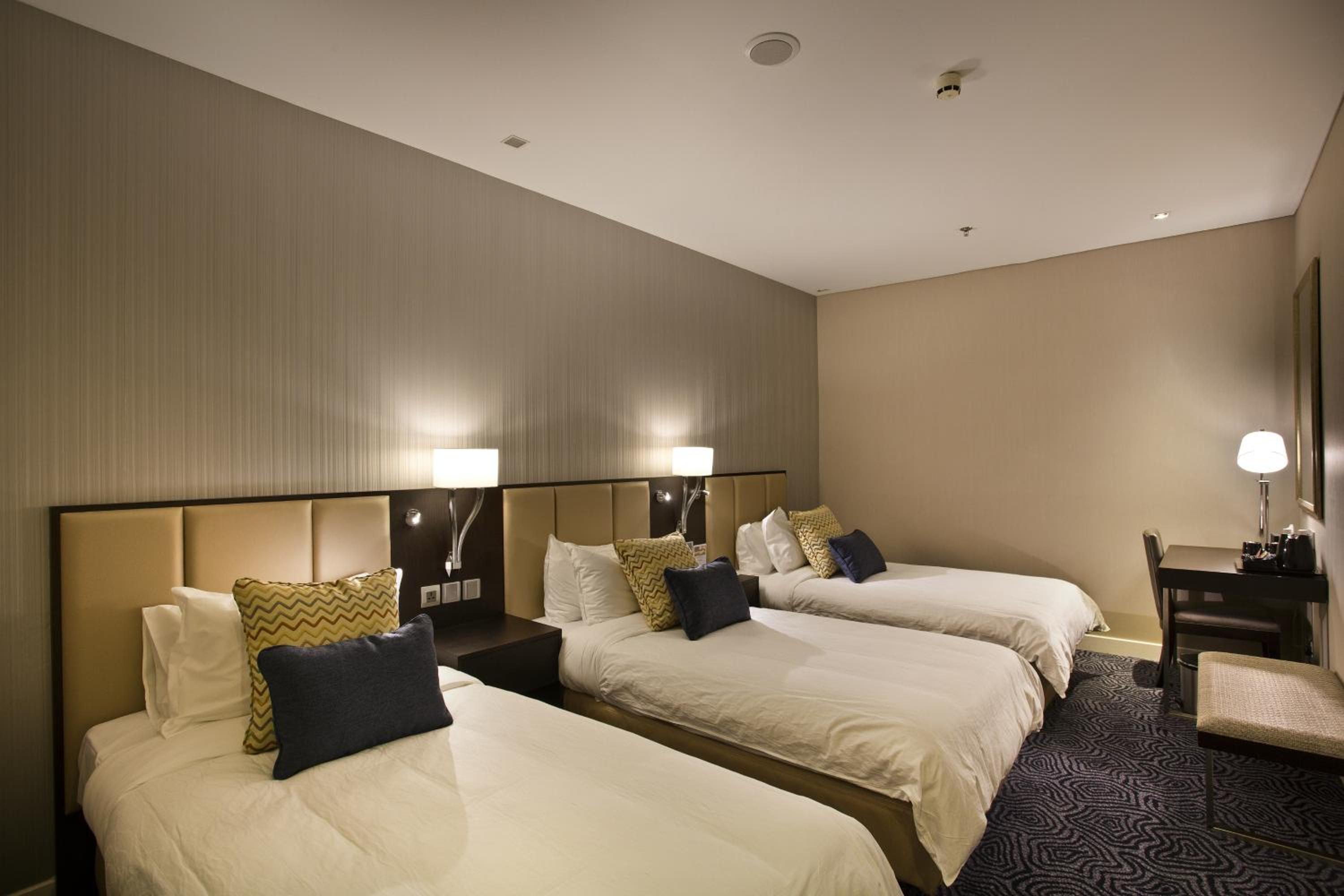 Triple Room - 6 Hours Usage photo 2