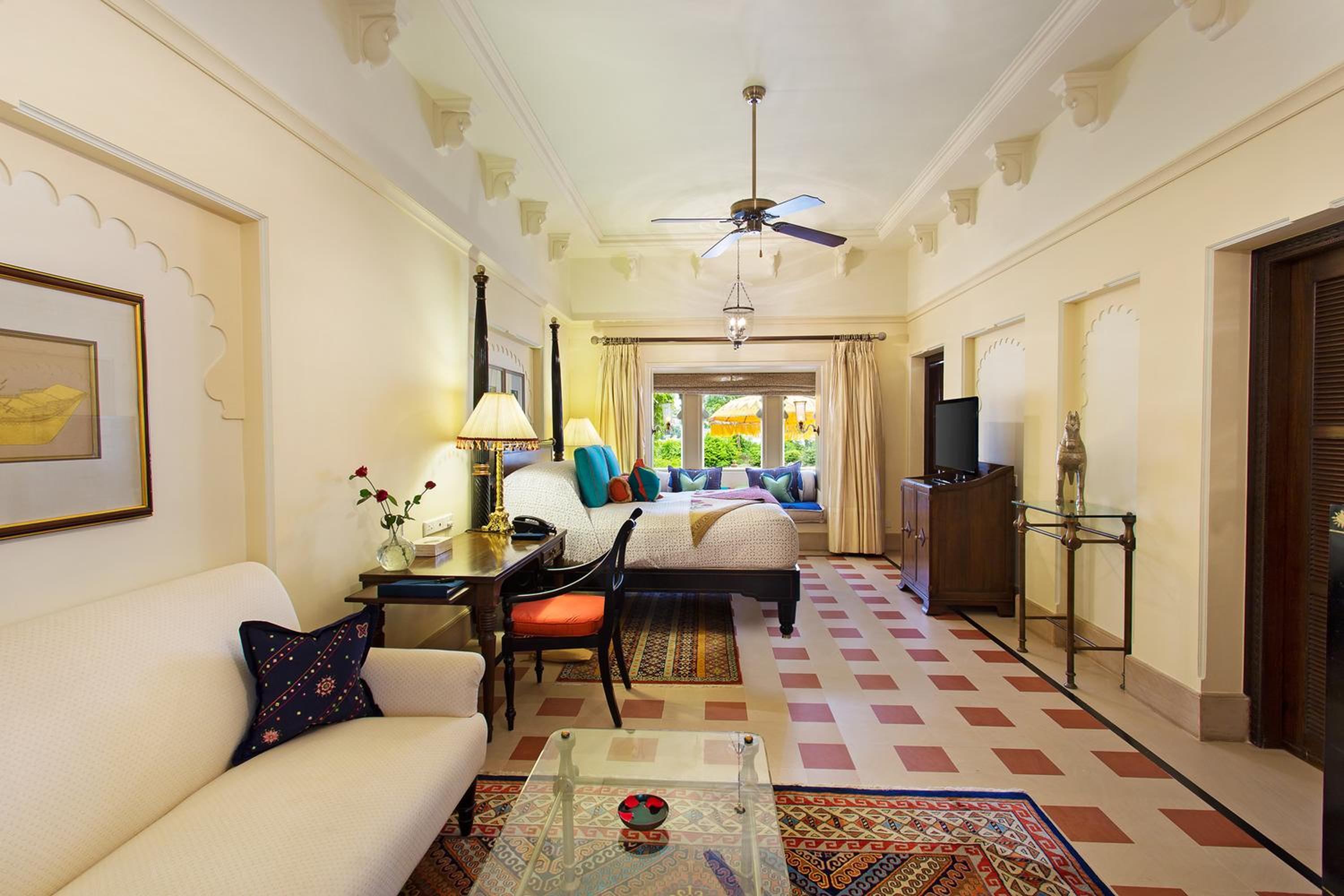 Premier Room City Palace View with semi private pool - Photo 1