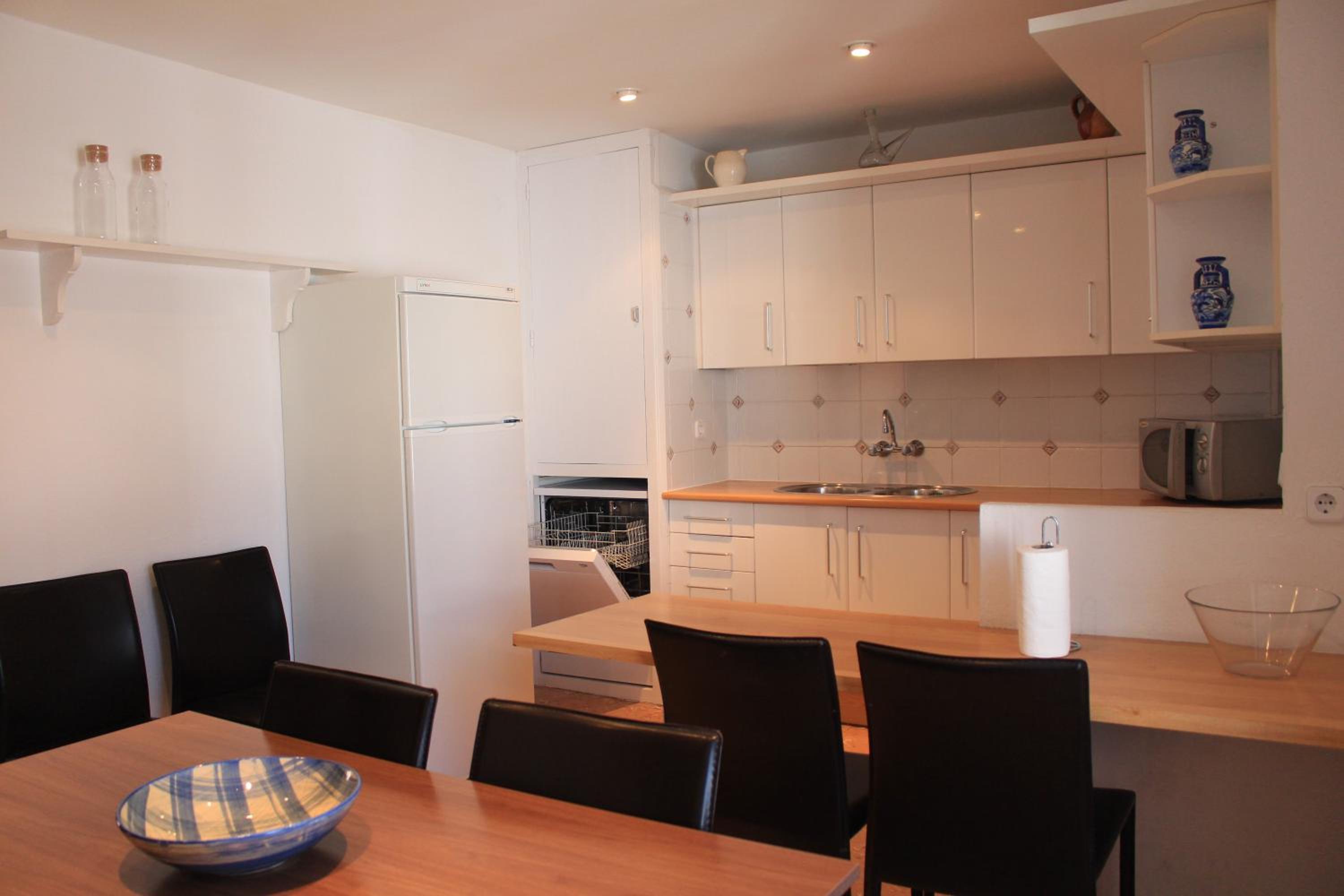 Three-Bedroom Apartment photo 3