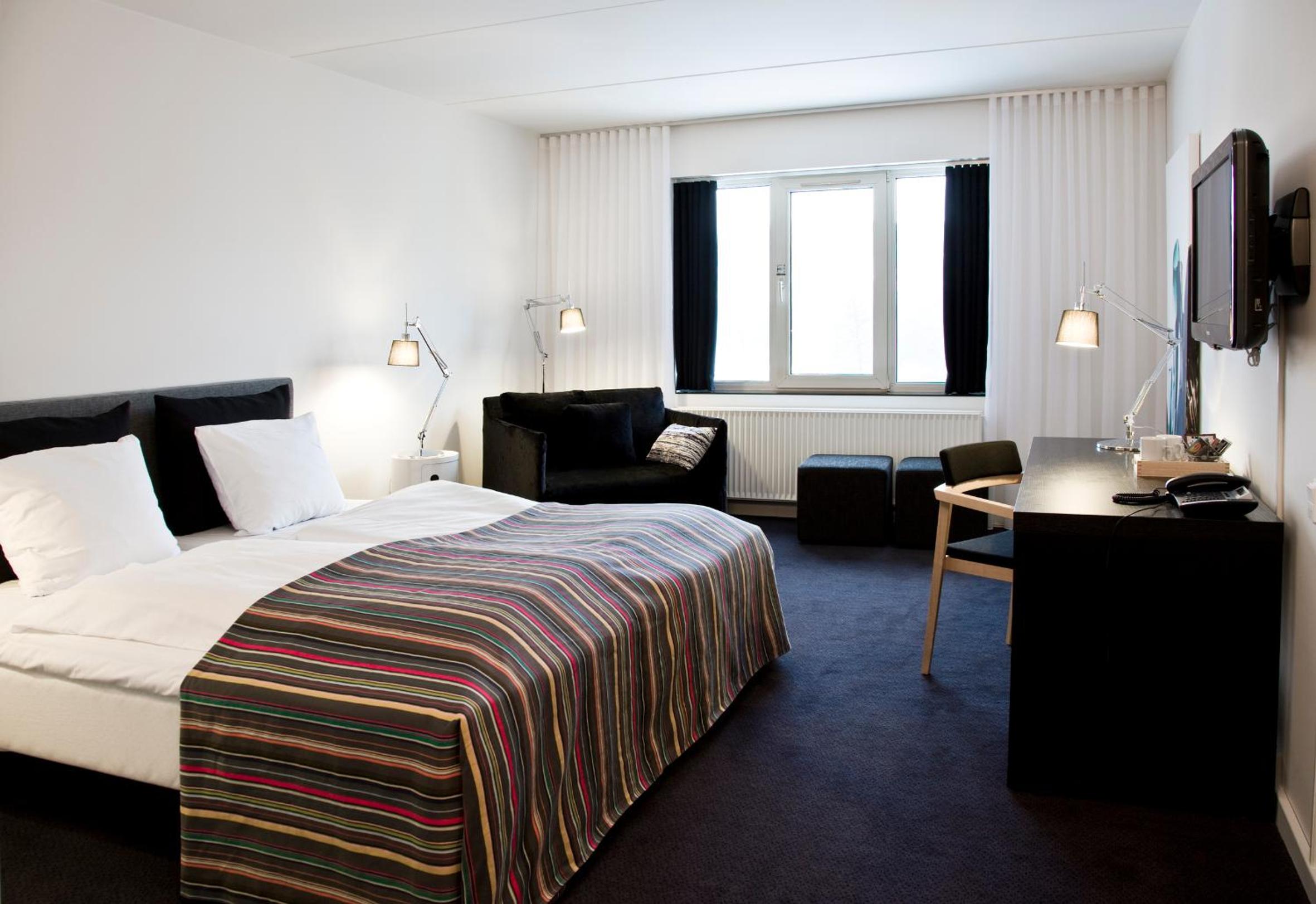 Double or Twin Room - Photo 2