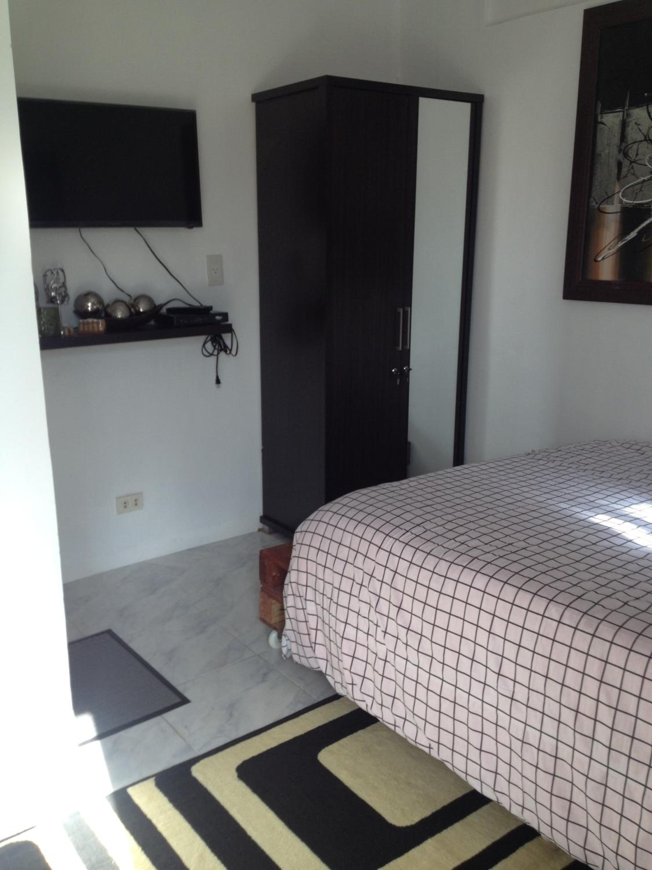 Studio Apartment - Photo 5