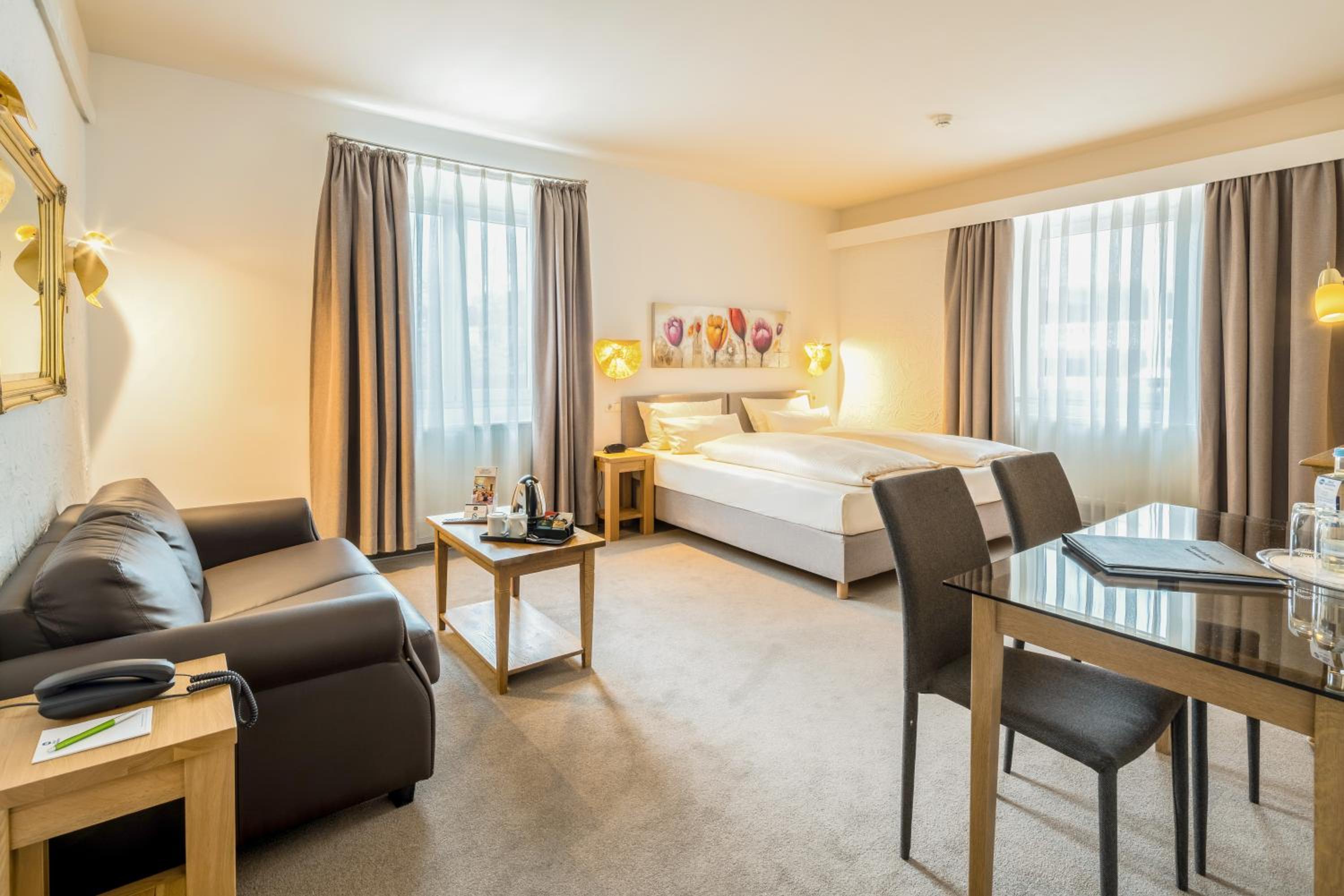 Comfort Queen Room - Photo 7