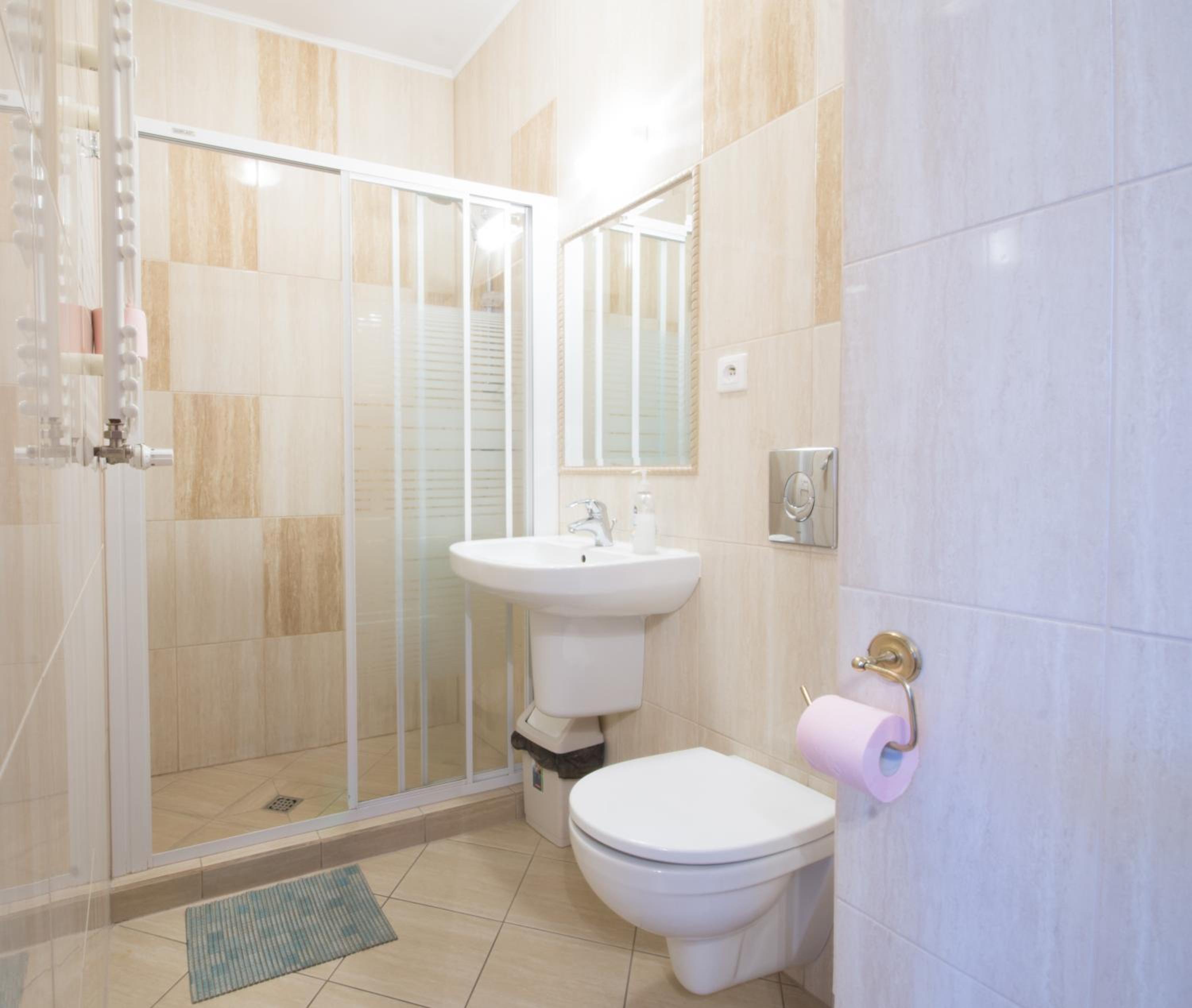Comfort Triple Room with Shower - Photo 3