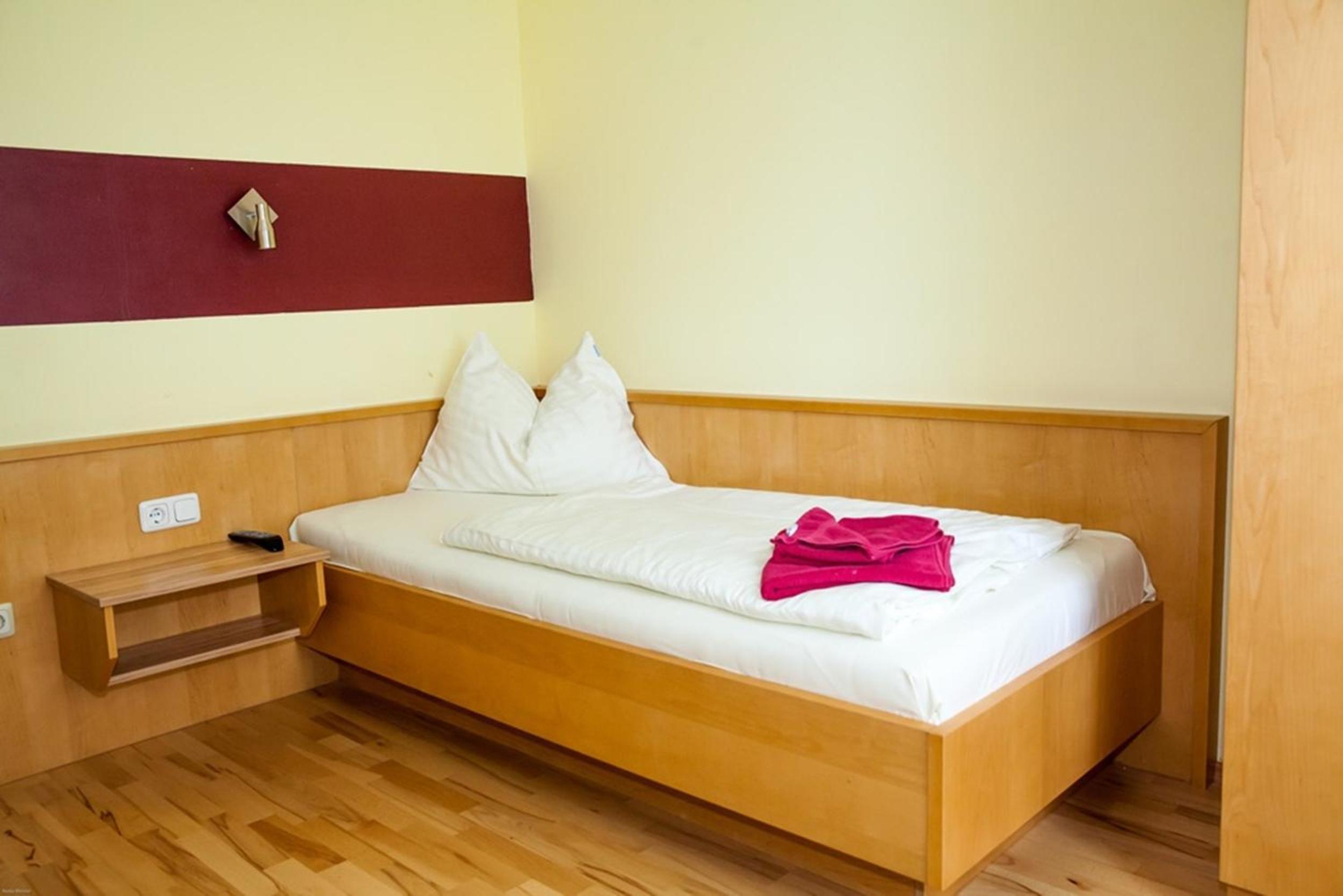 Single Room with Shower photo 3