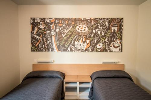 Single Room with Private Bathroom photo 3