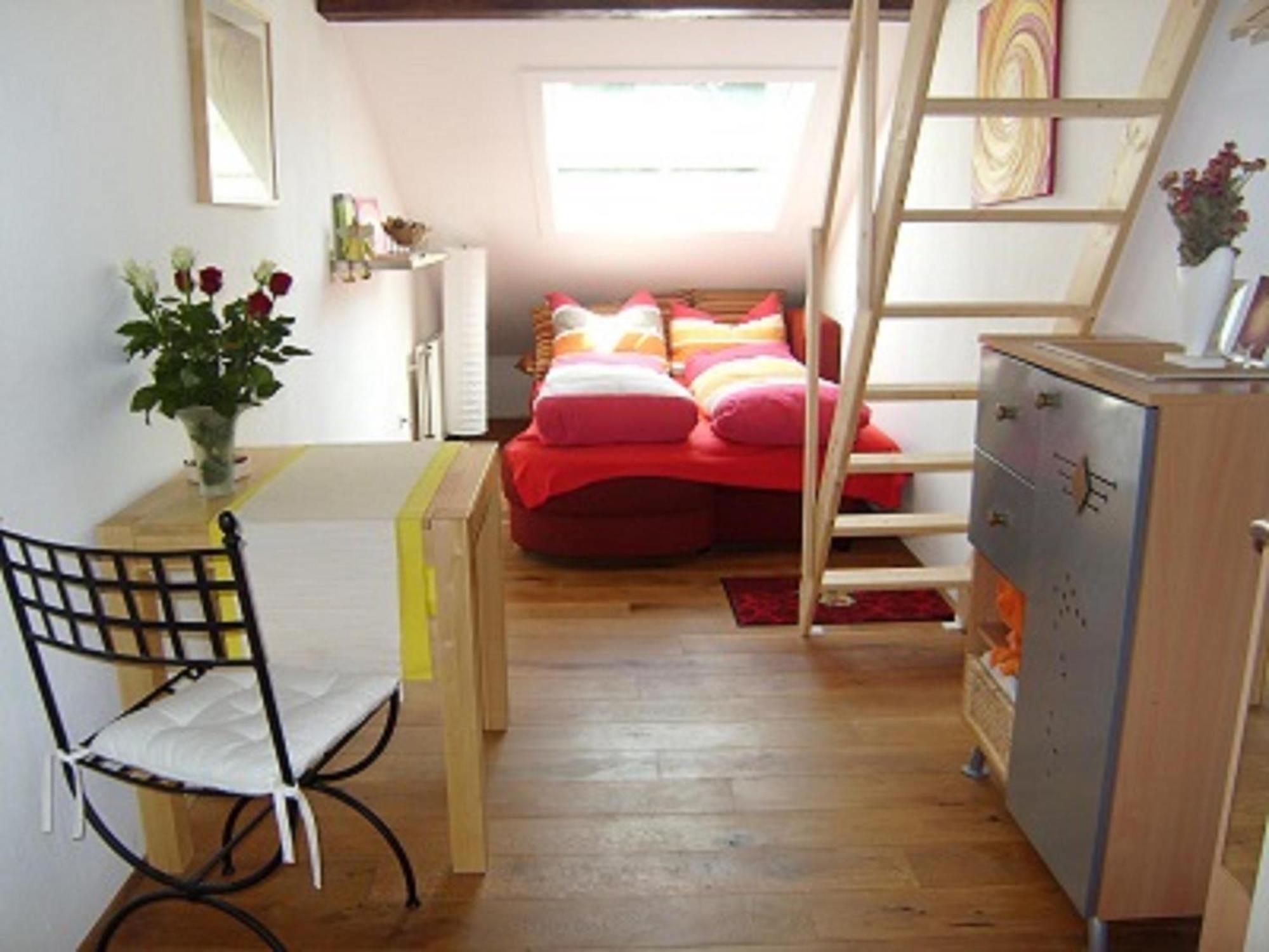 Double Room with Private External Bathroom - Photo 1