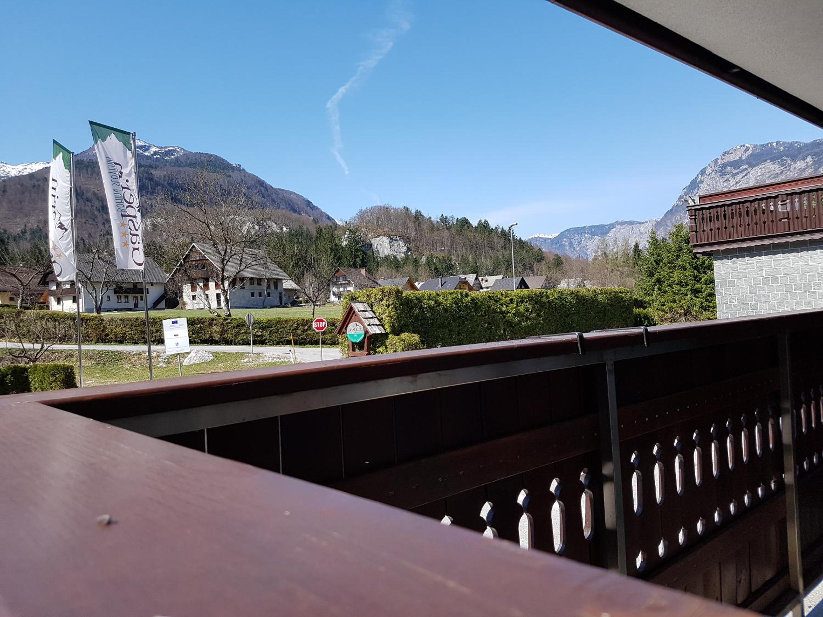 Double Room with Mountain View - Ground Floor - Photo 8