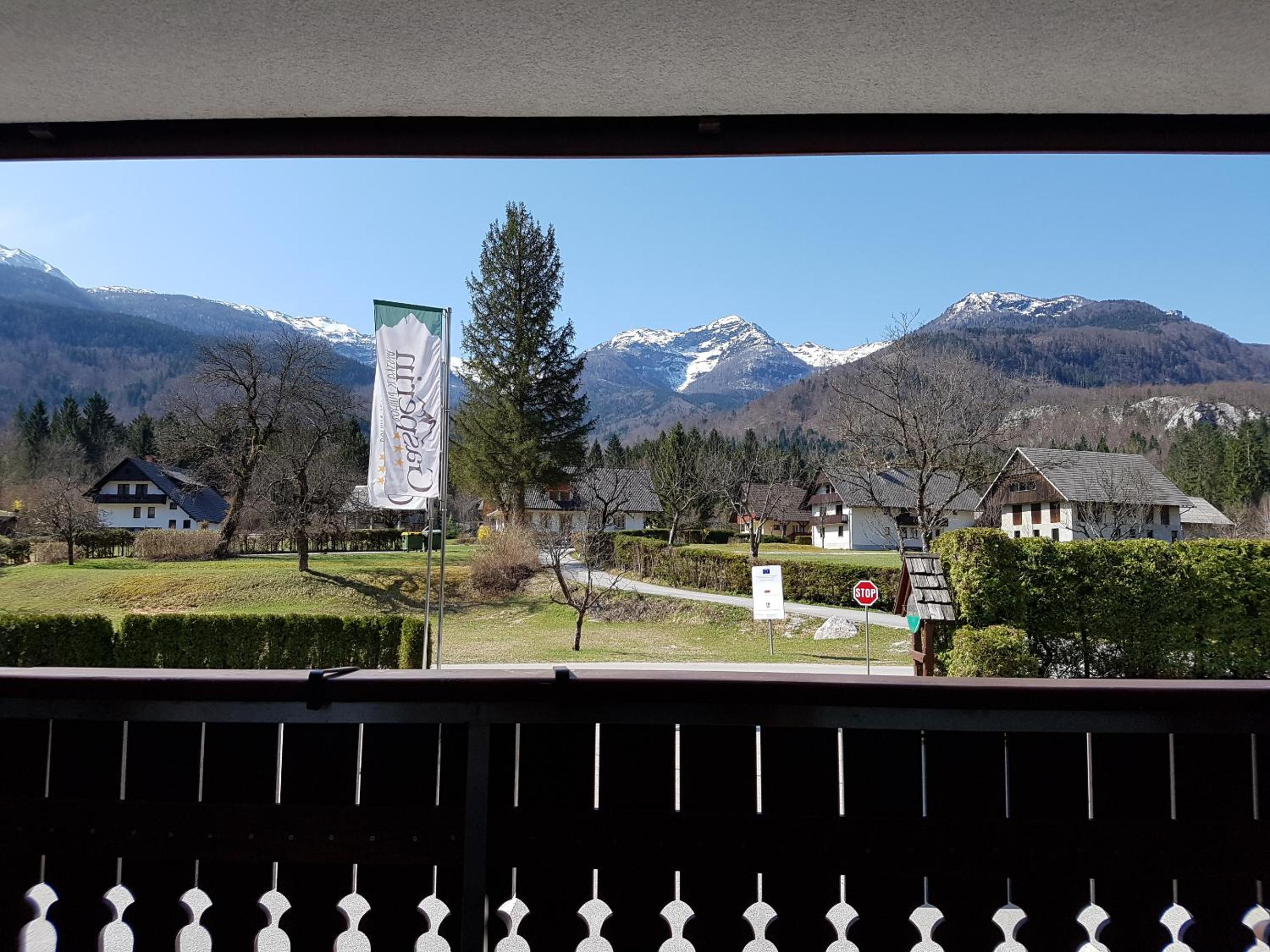 Double Room with Mountain View - Ground Floor - Photo 9