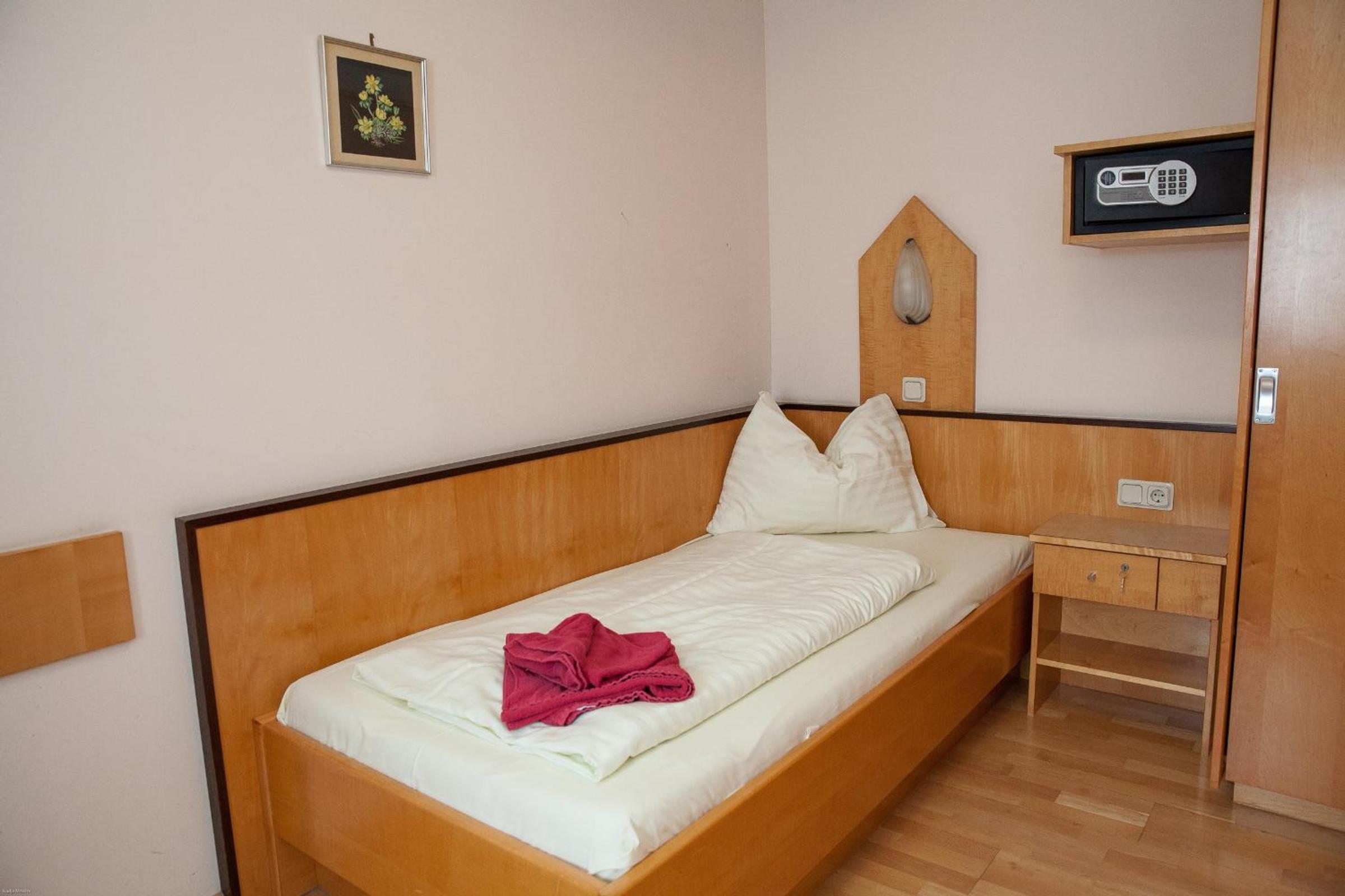 Single Room with Shower photo 1