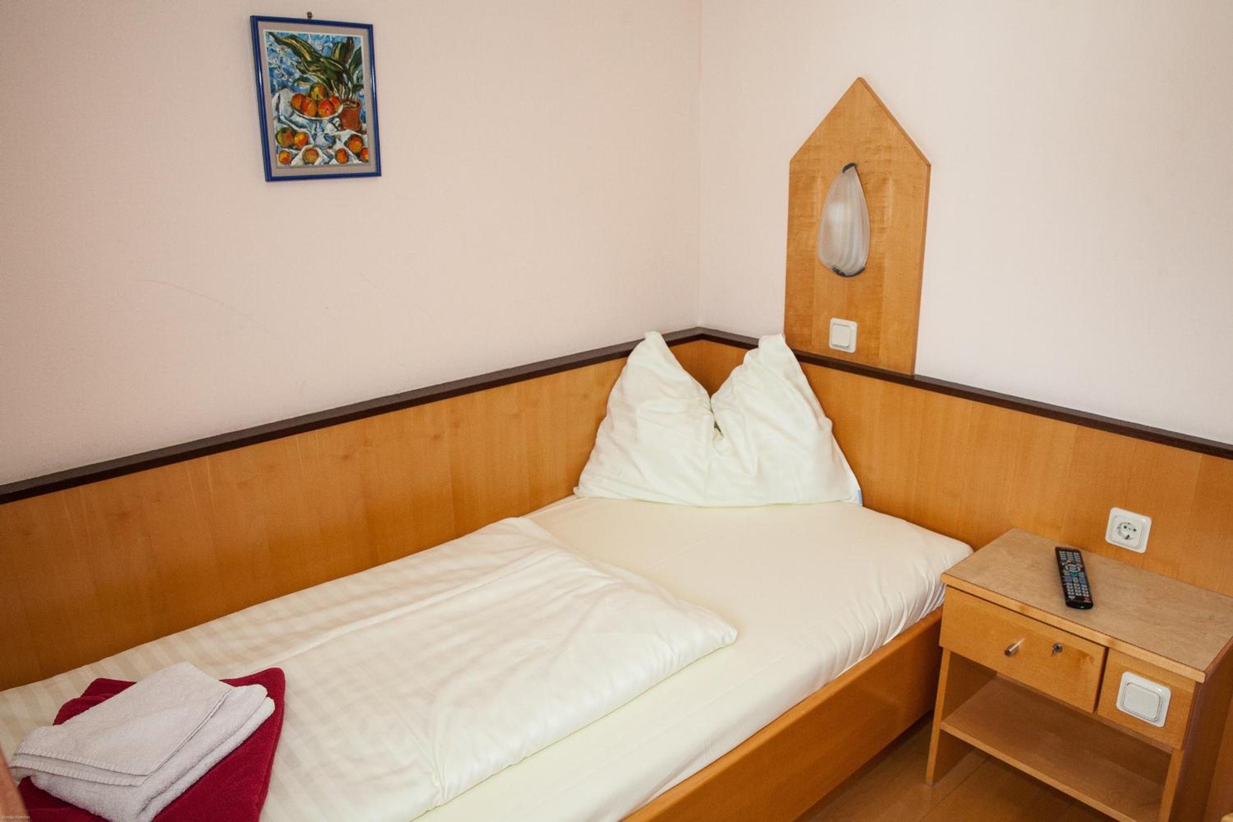 Triple Room with Shower photo 2