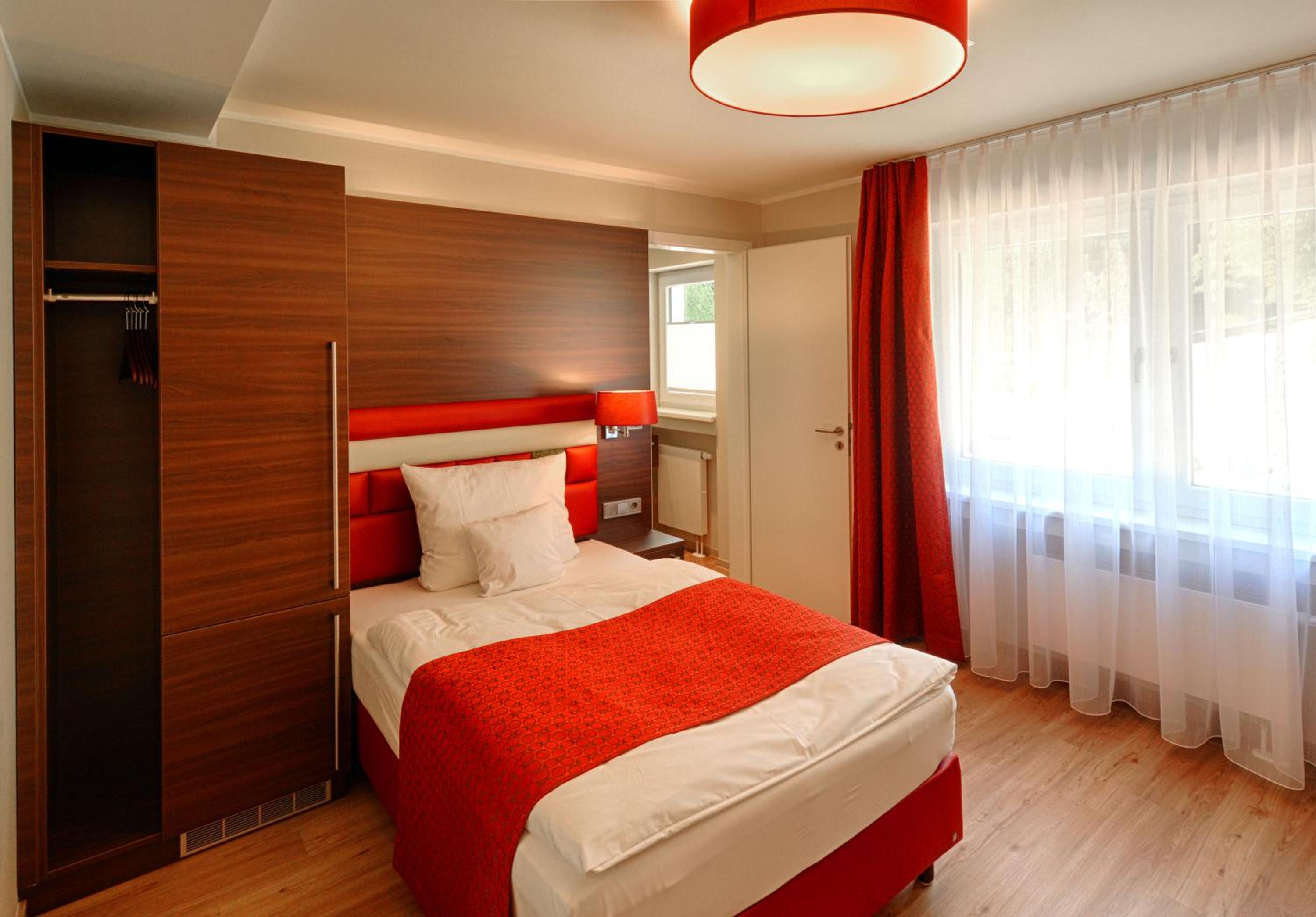 Deluxe Single Room