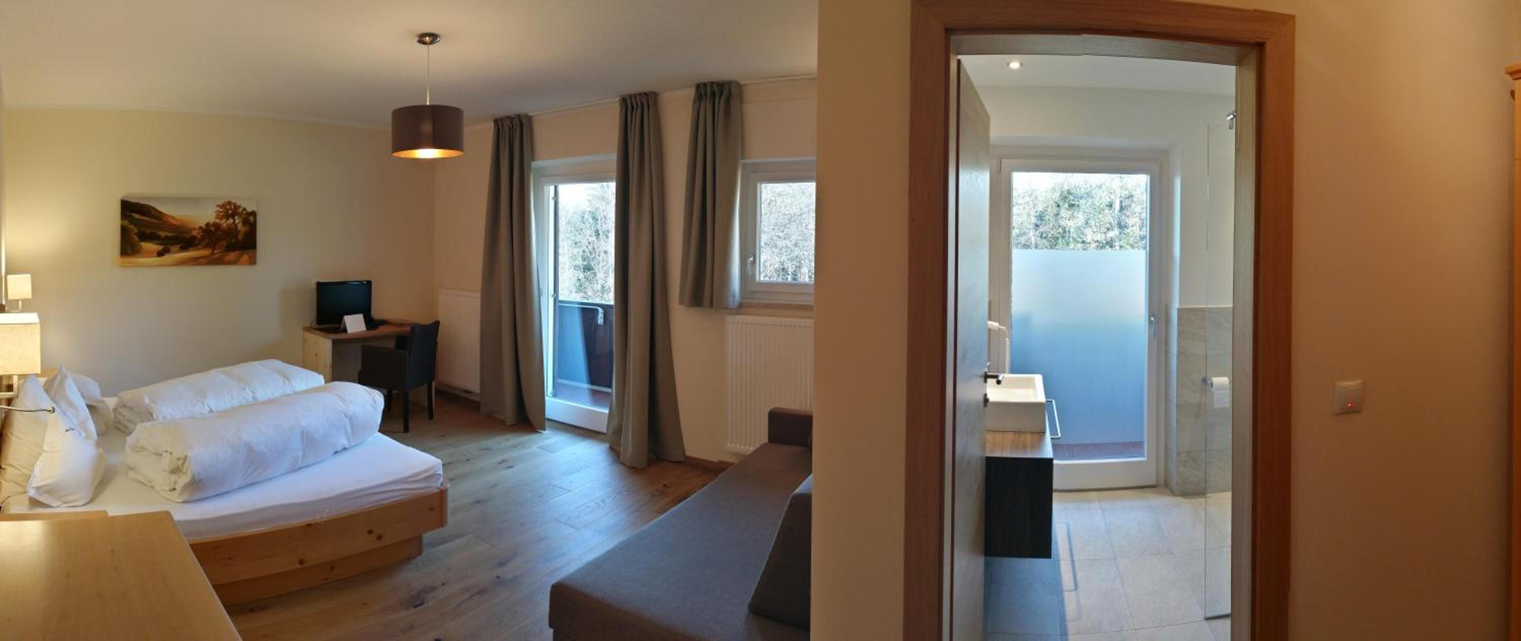Double Room with Forest View photo 1