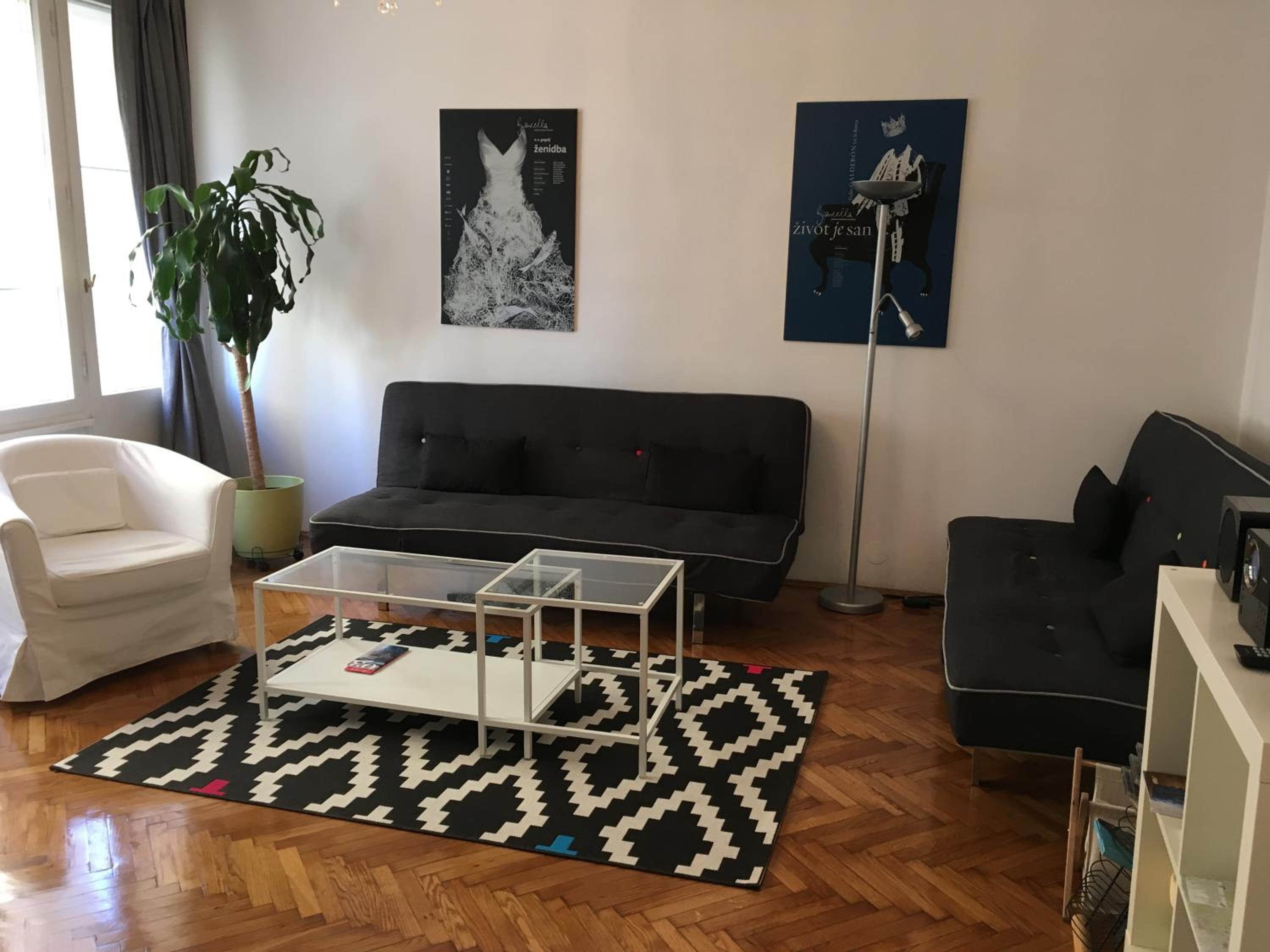 One-Bedroom Apartment with City View