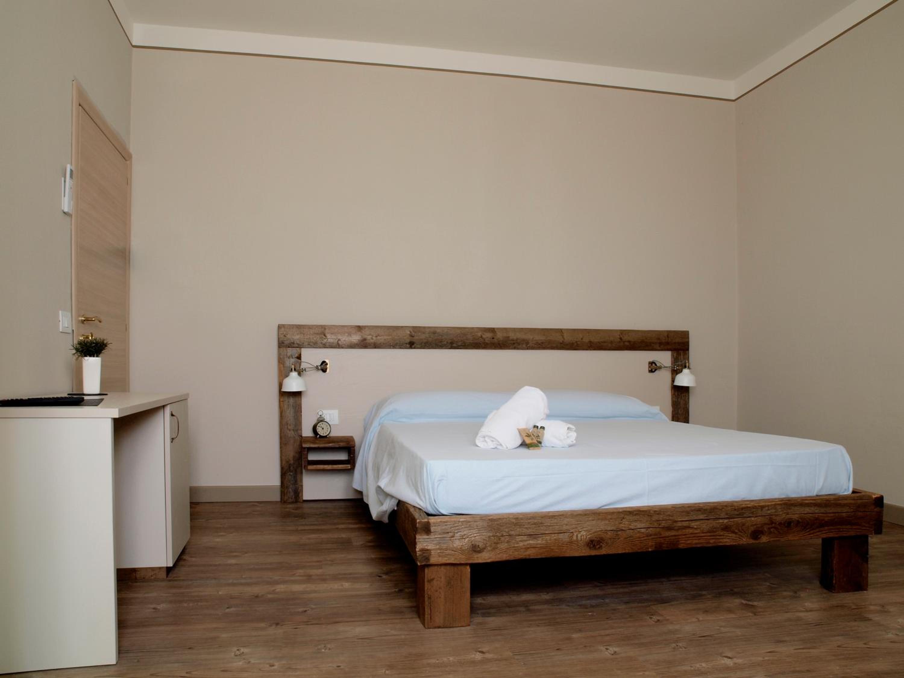 Double Room with Lake View
