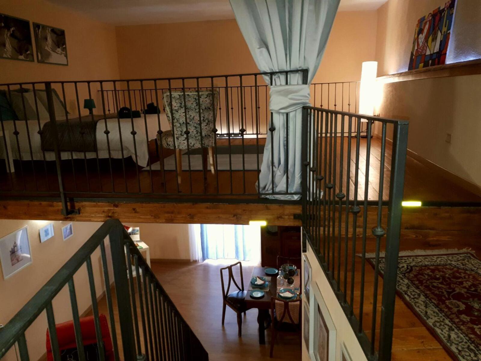 Studio - Split Level