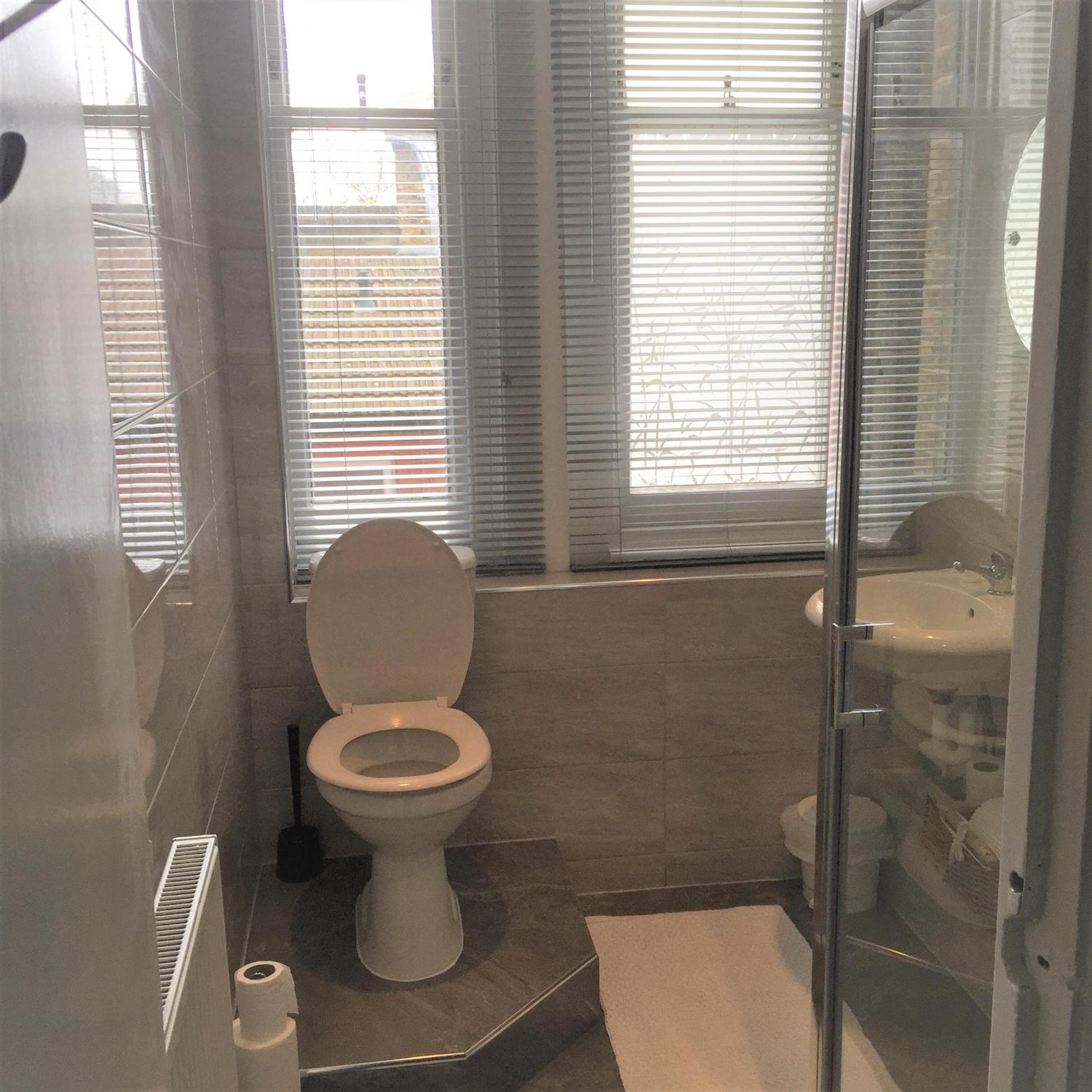 Triple Room with Shared Bathroom photo 2