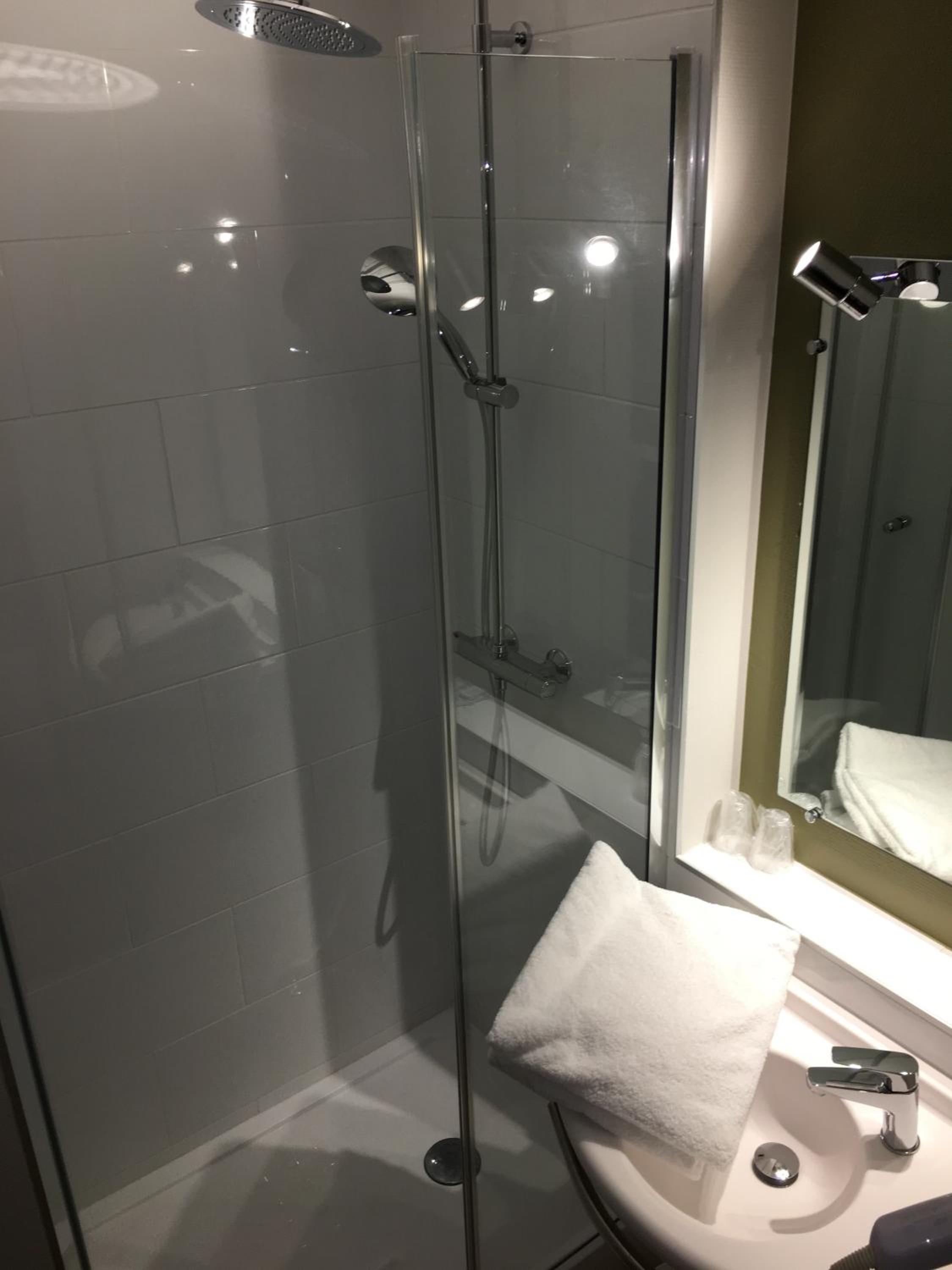 Double room with large bed - Photo 3
