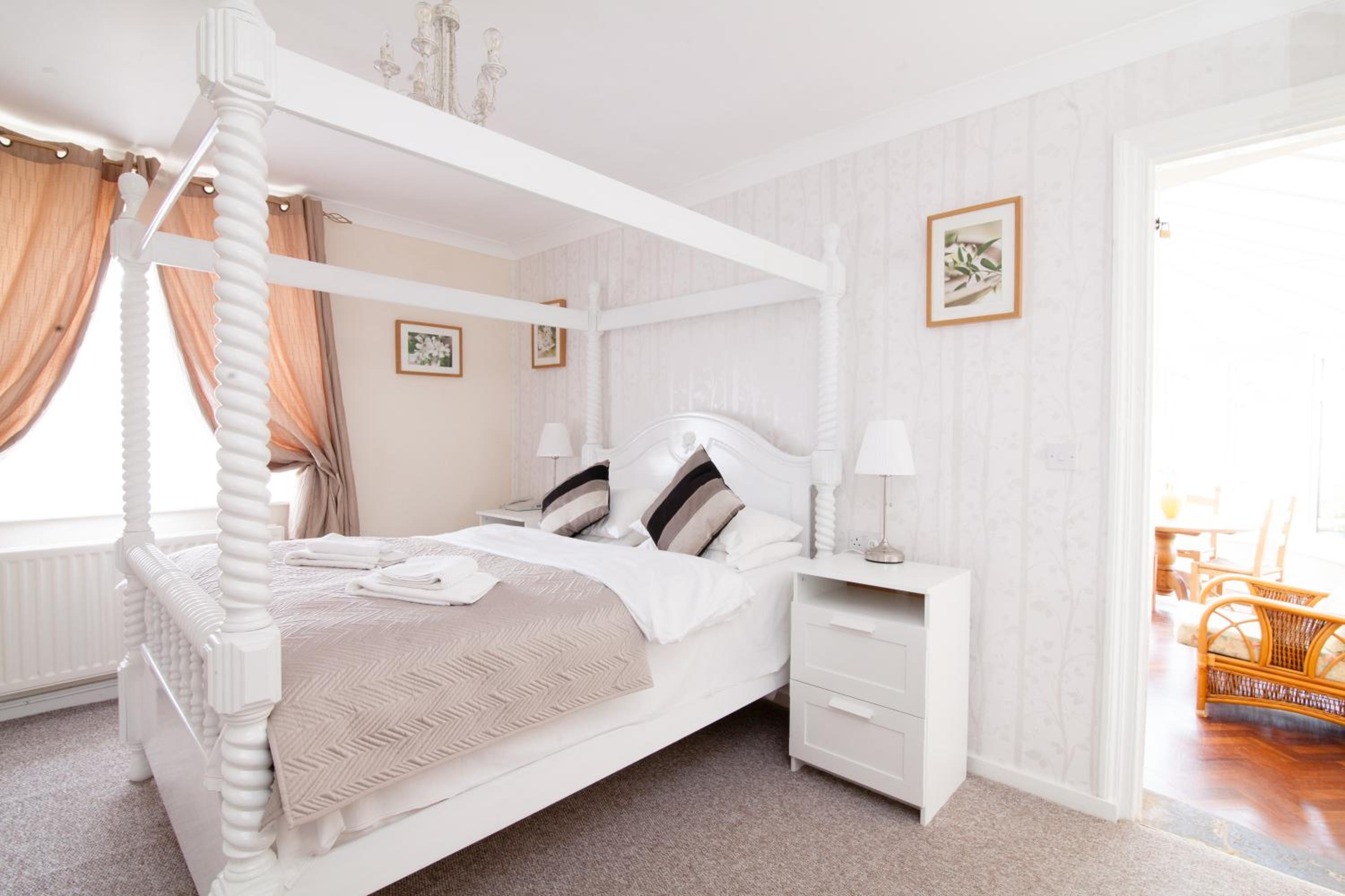 Suite - Photo 2