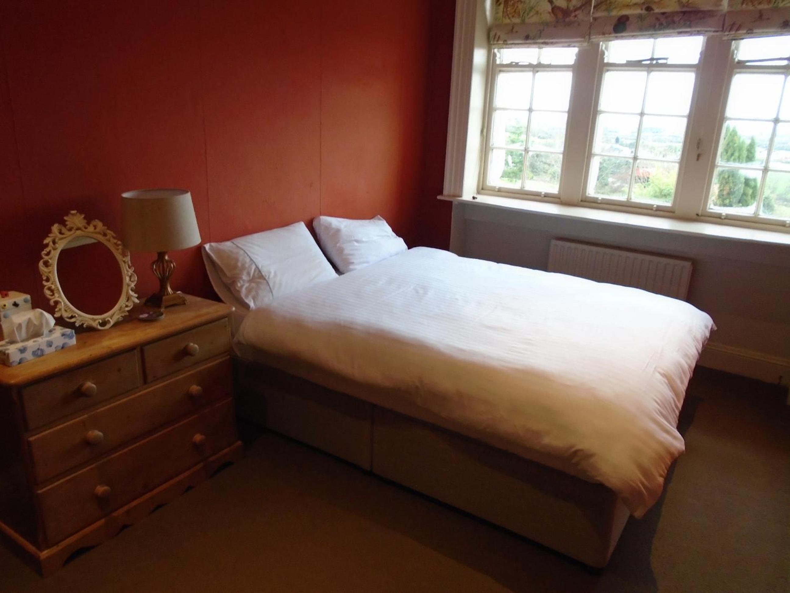 Double Room with Private External Bathroom - Photo 1