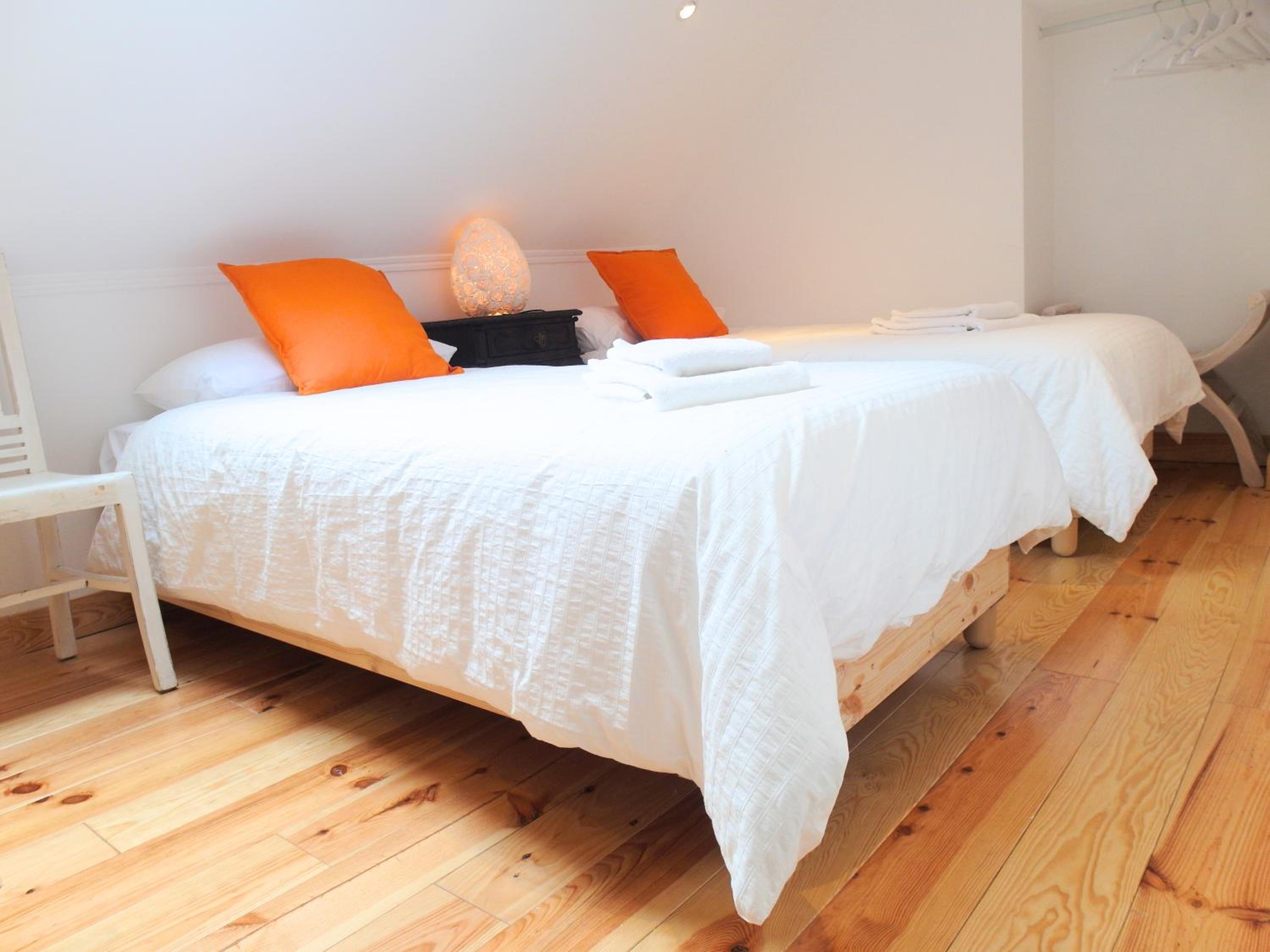 Three-Bedroom Apartment photo 2