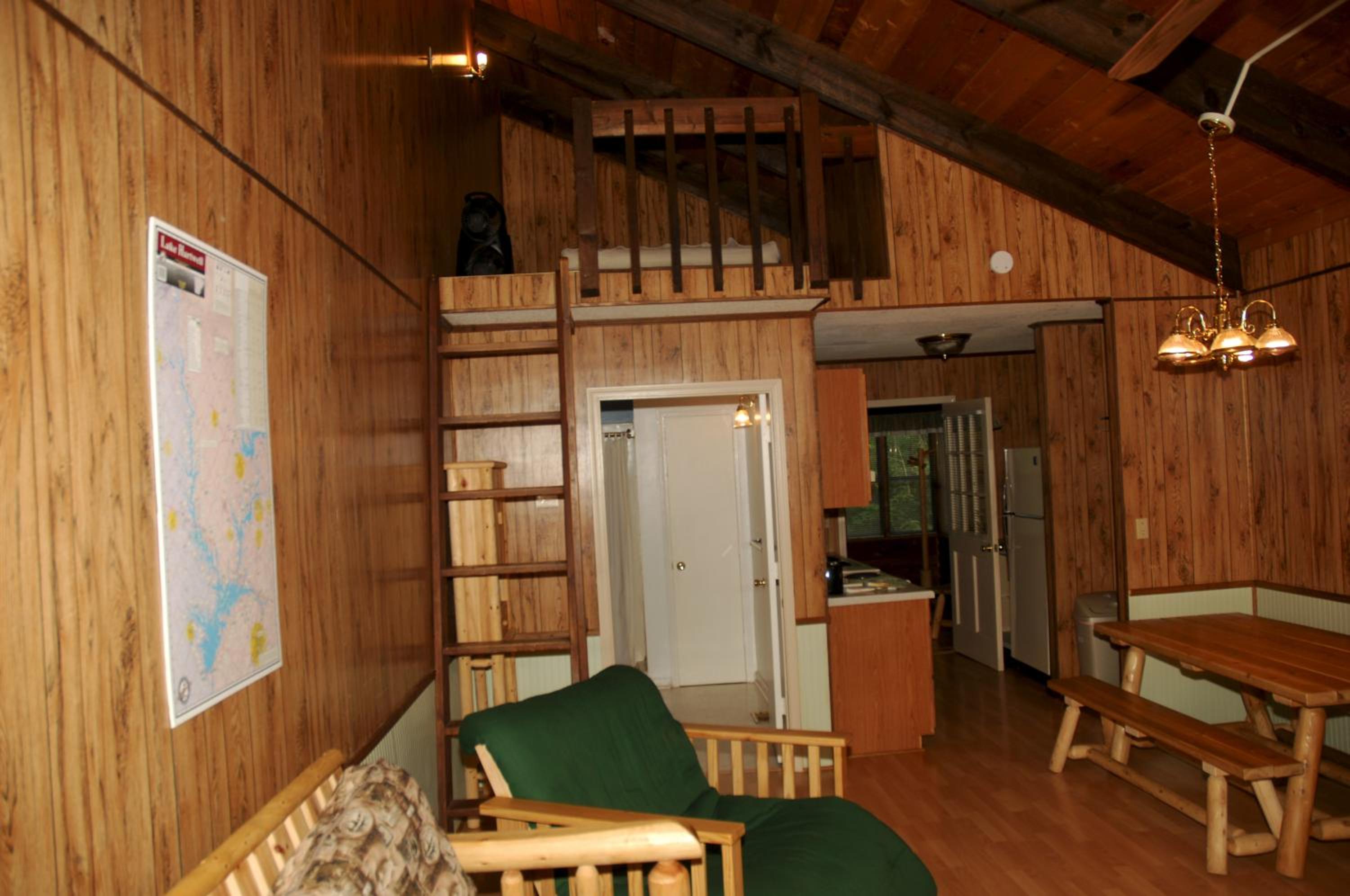 One-Bedroom Cabin photo 2
