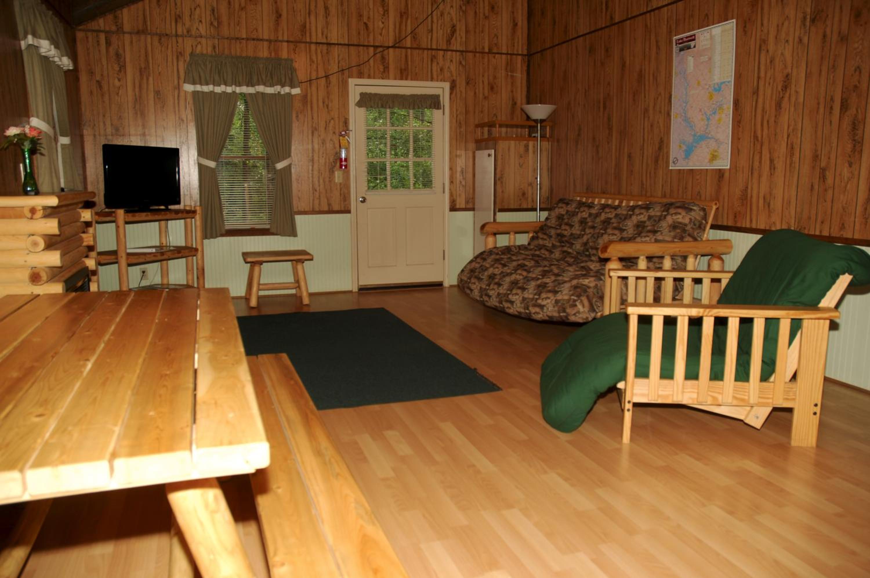 One-Bedroom Cabin photo 1