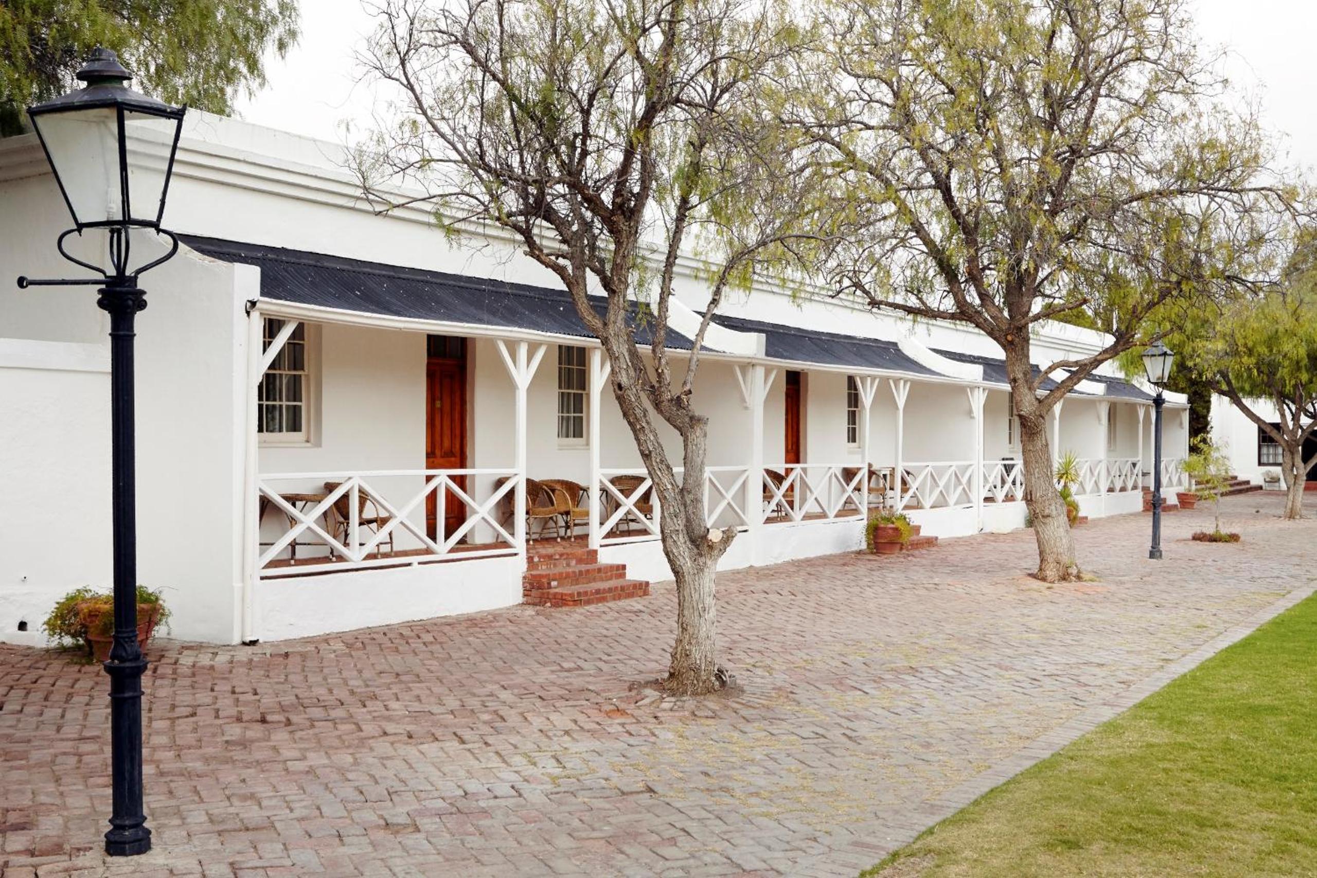 Double or Twin Room with Garden View - Photo 3