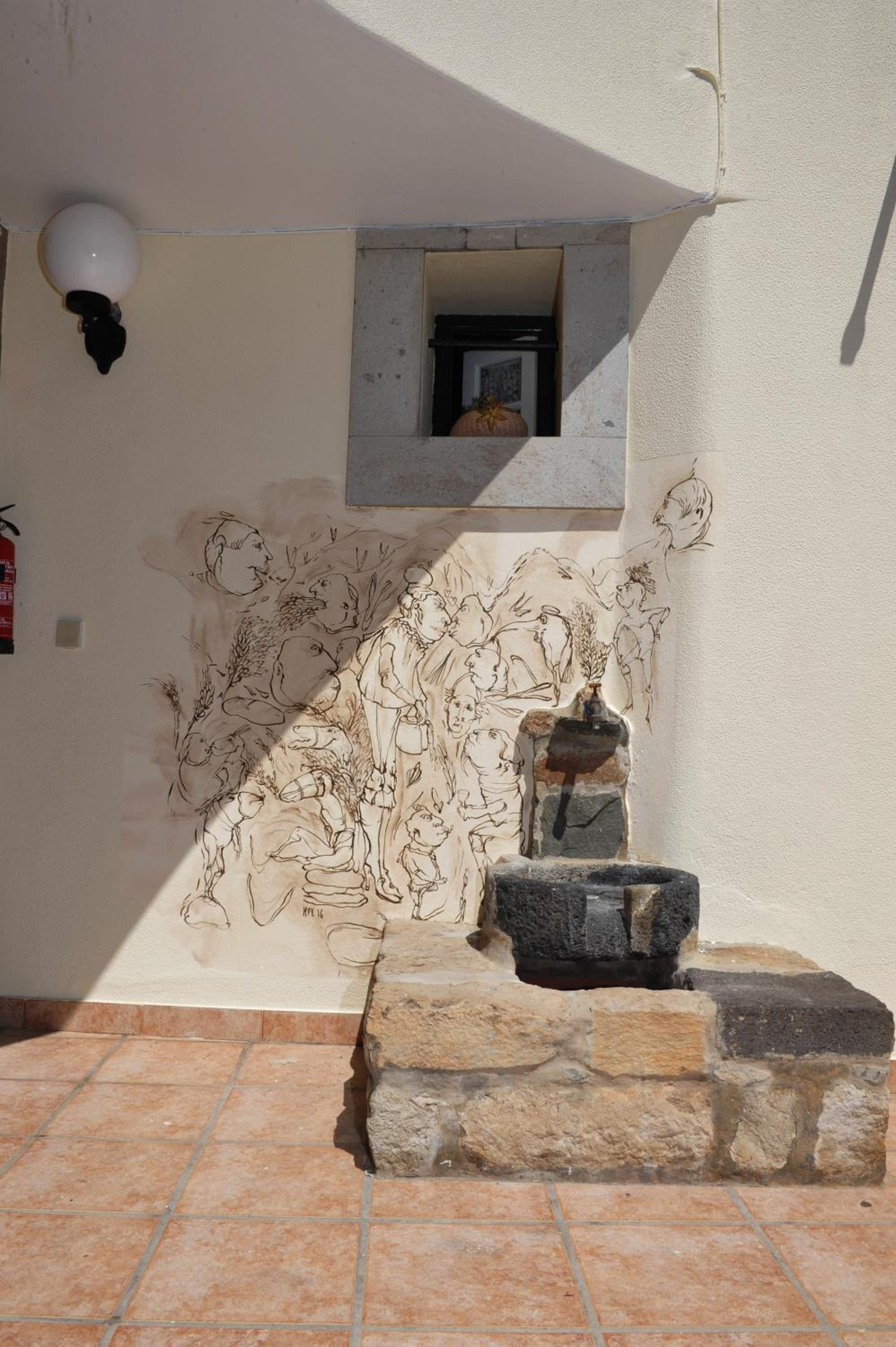 Double Room with Private Bathroom - Photo 63