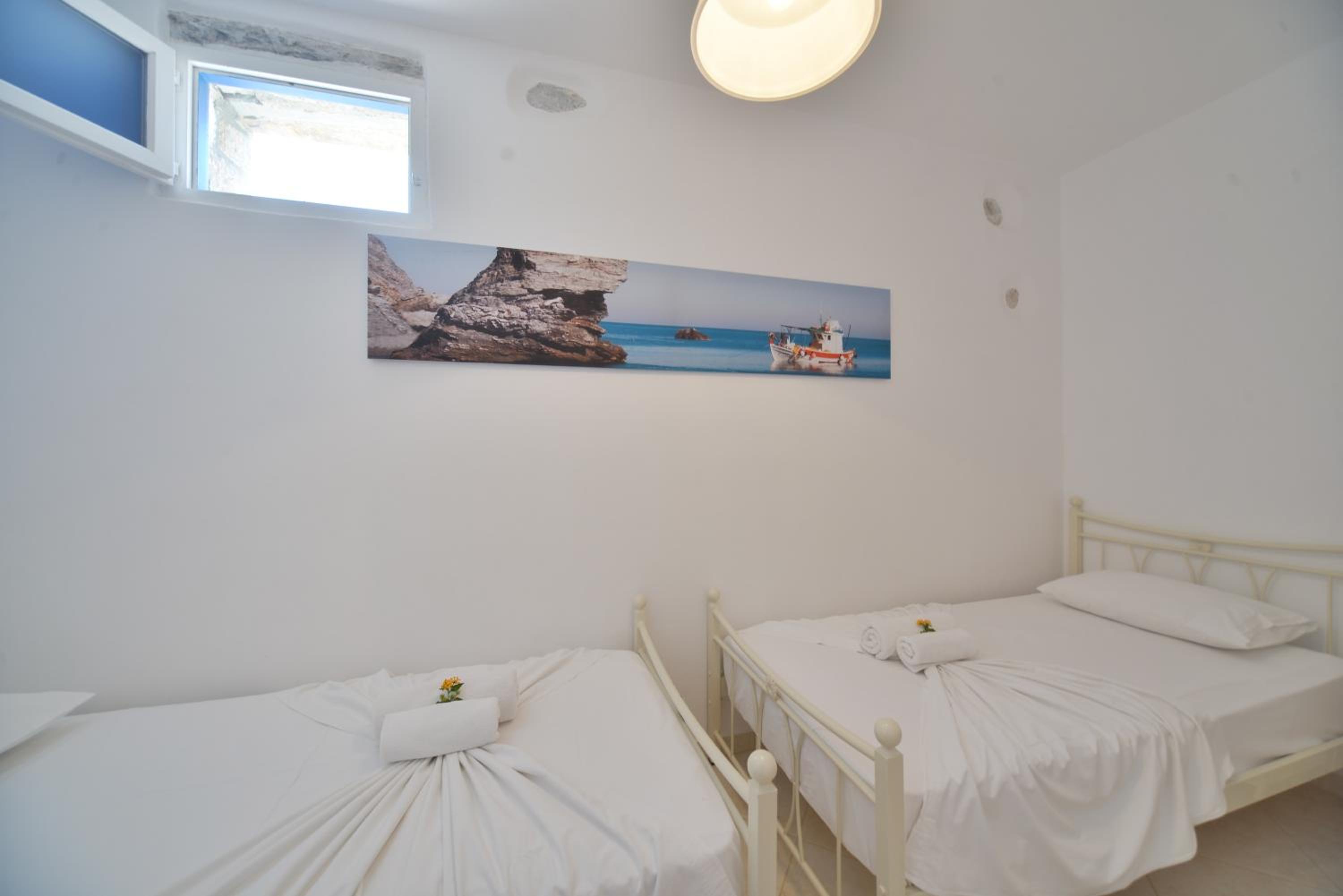 One-Bedroom Apartment (4 Adults) with Garden View photo 3