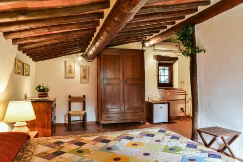 Double or Twin Room with Private Bathroom photo 2