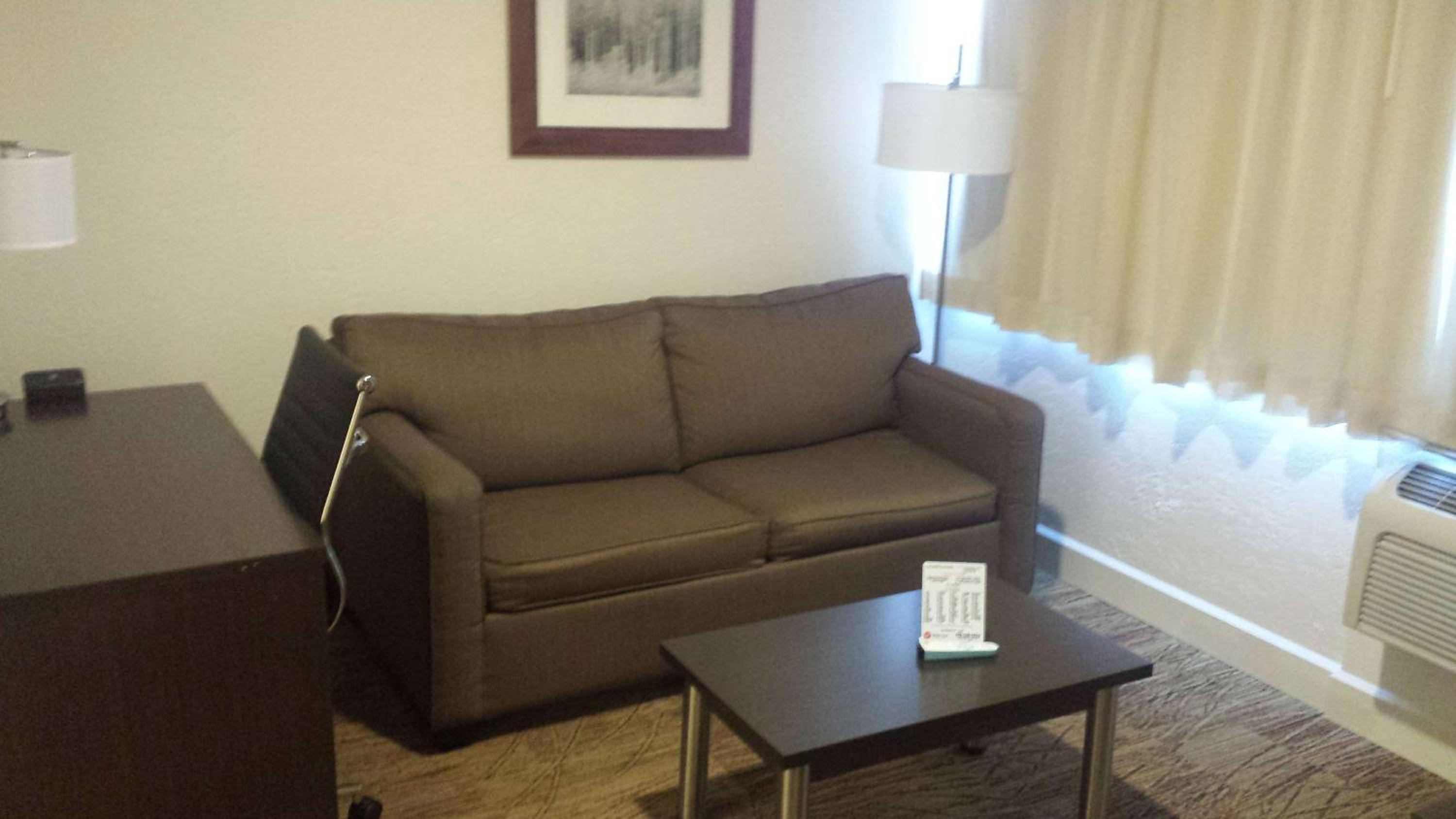 Queen Room - Hearing Accessible - Photo 1