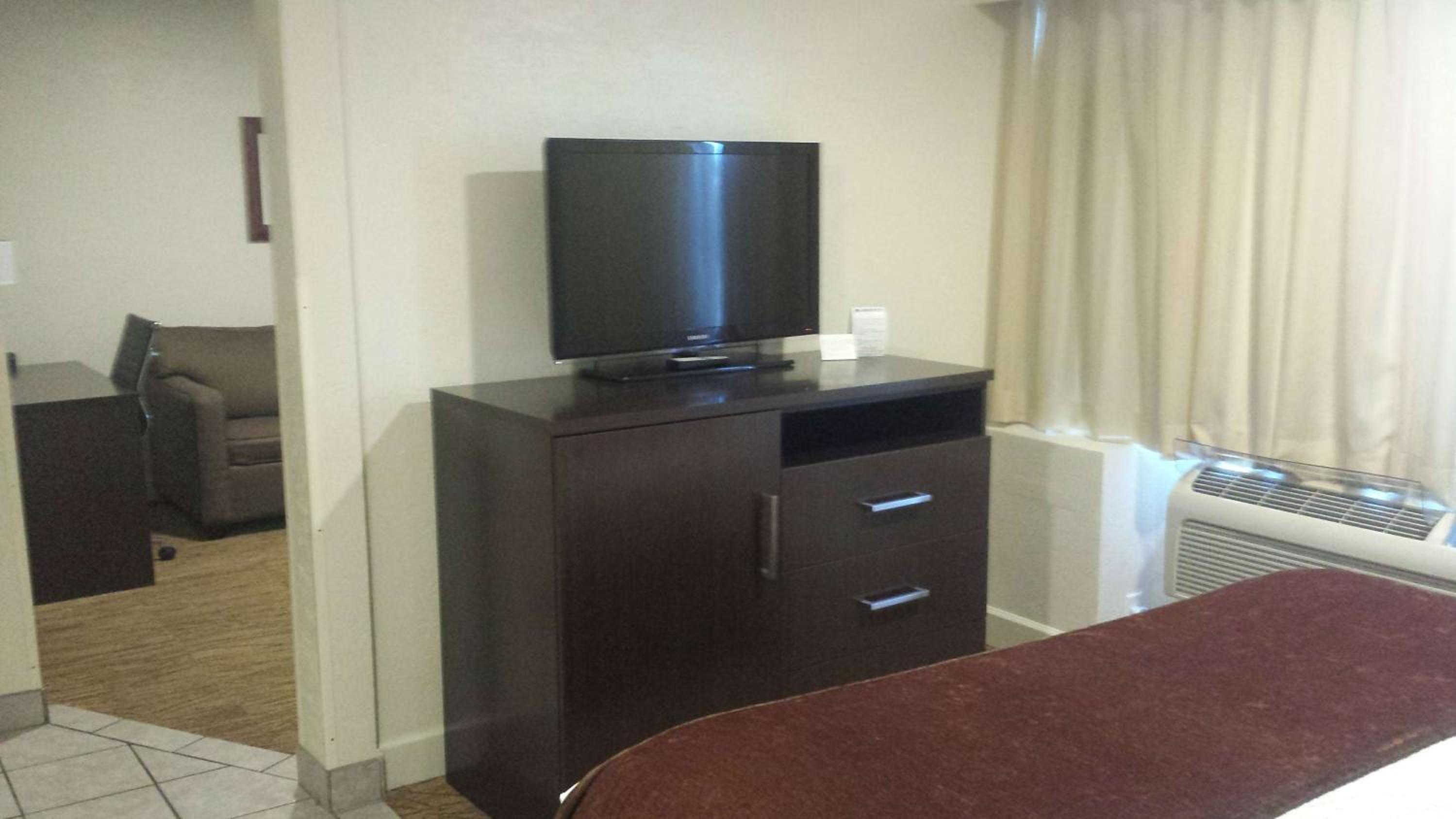 One-Bedroom King Suite - Disability Access - Photo 7