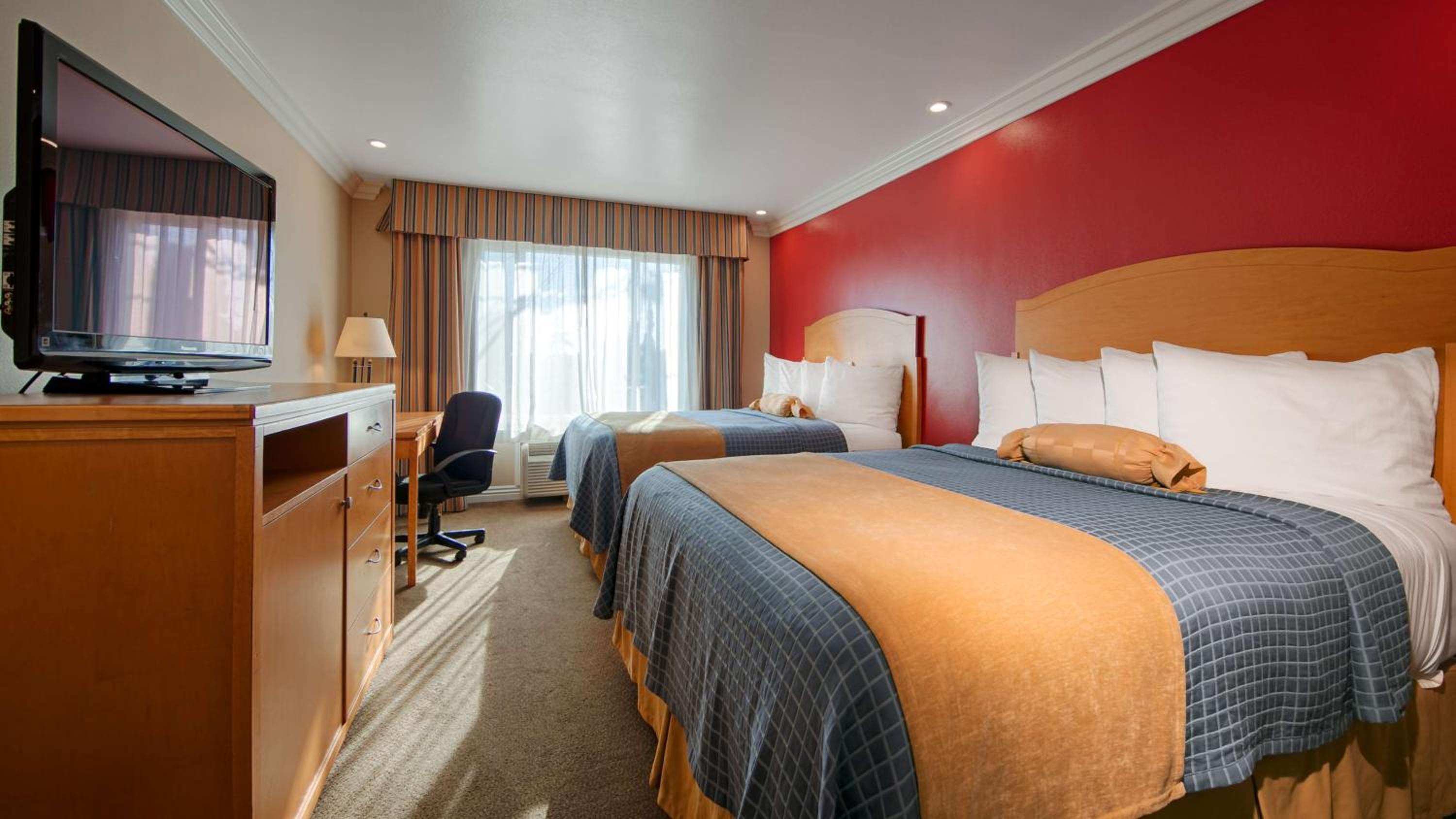 Queen Room with Two Queen Beds