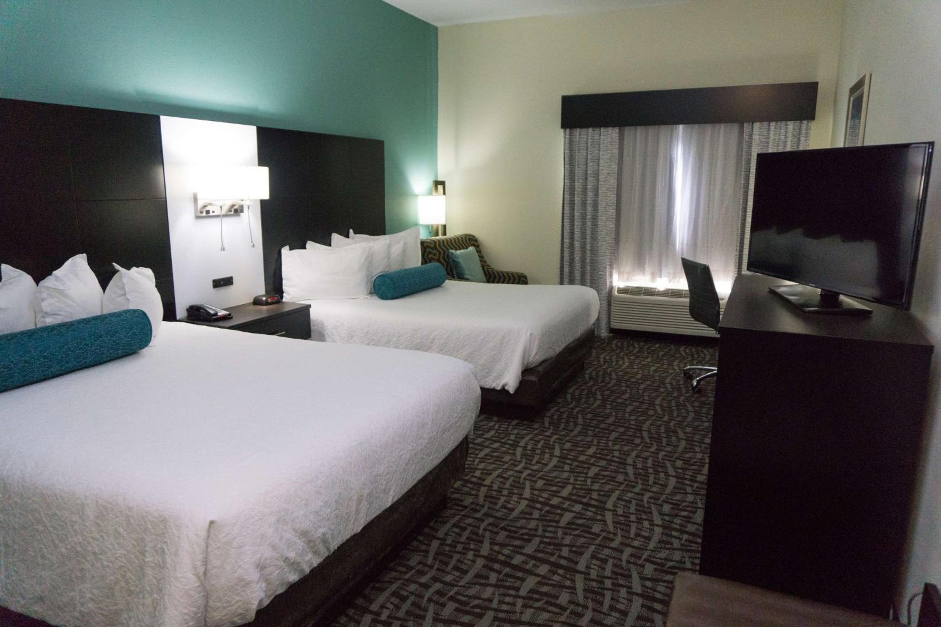 Queen Room with Two Queen Beds - Photo 1