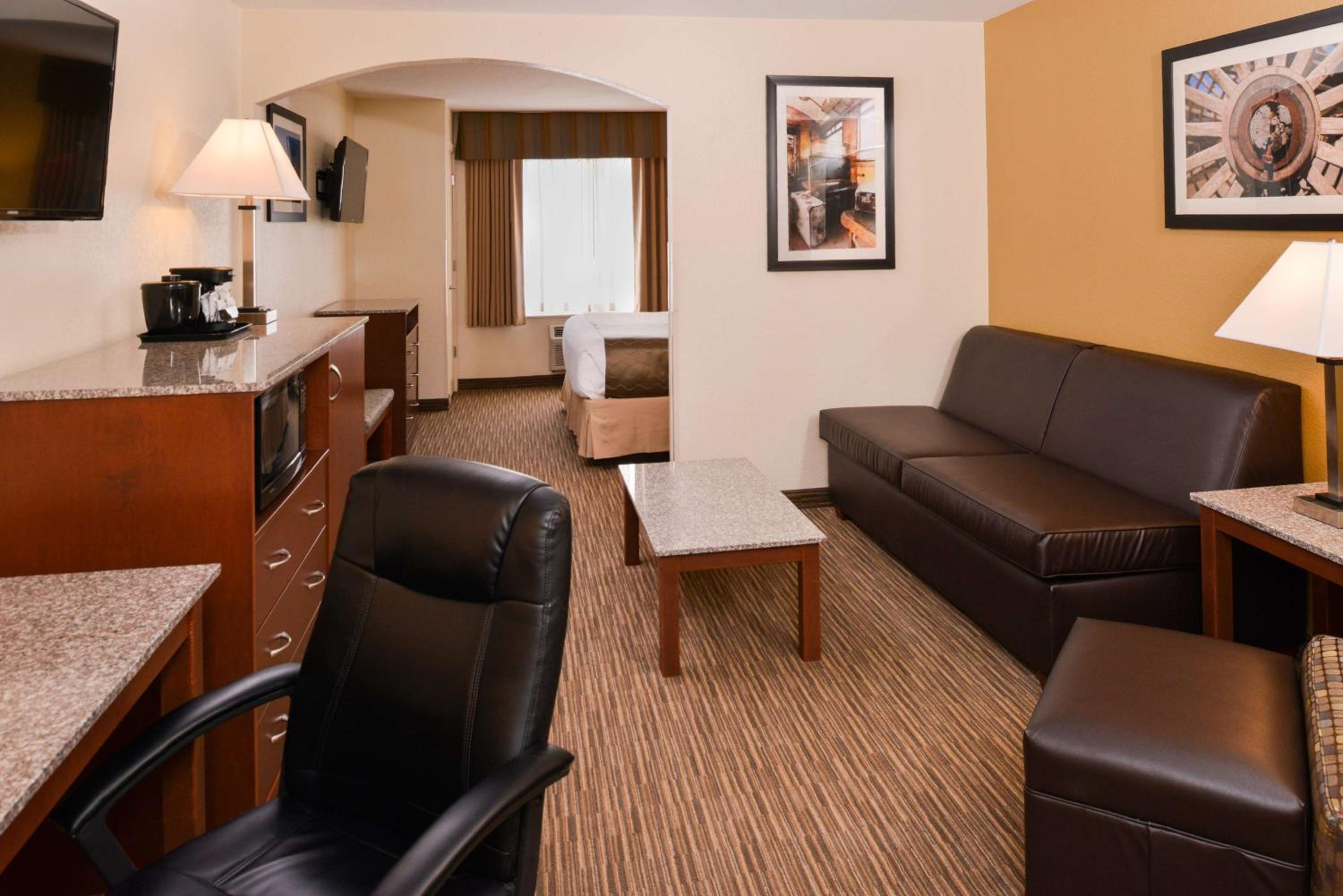 King Suite - Second Floor - Photo 3