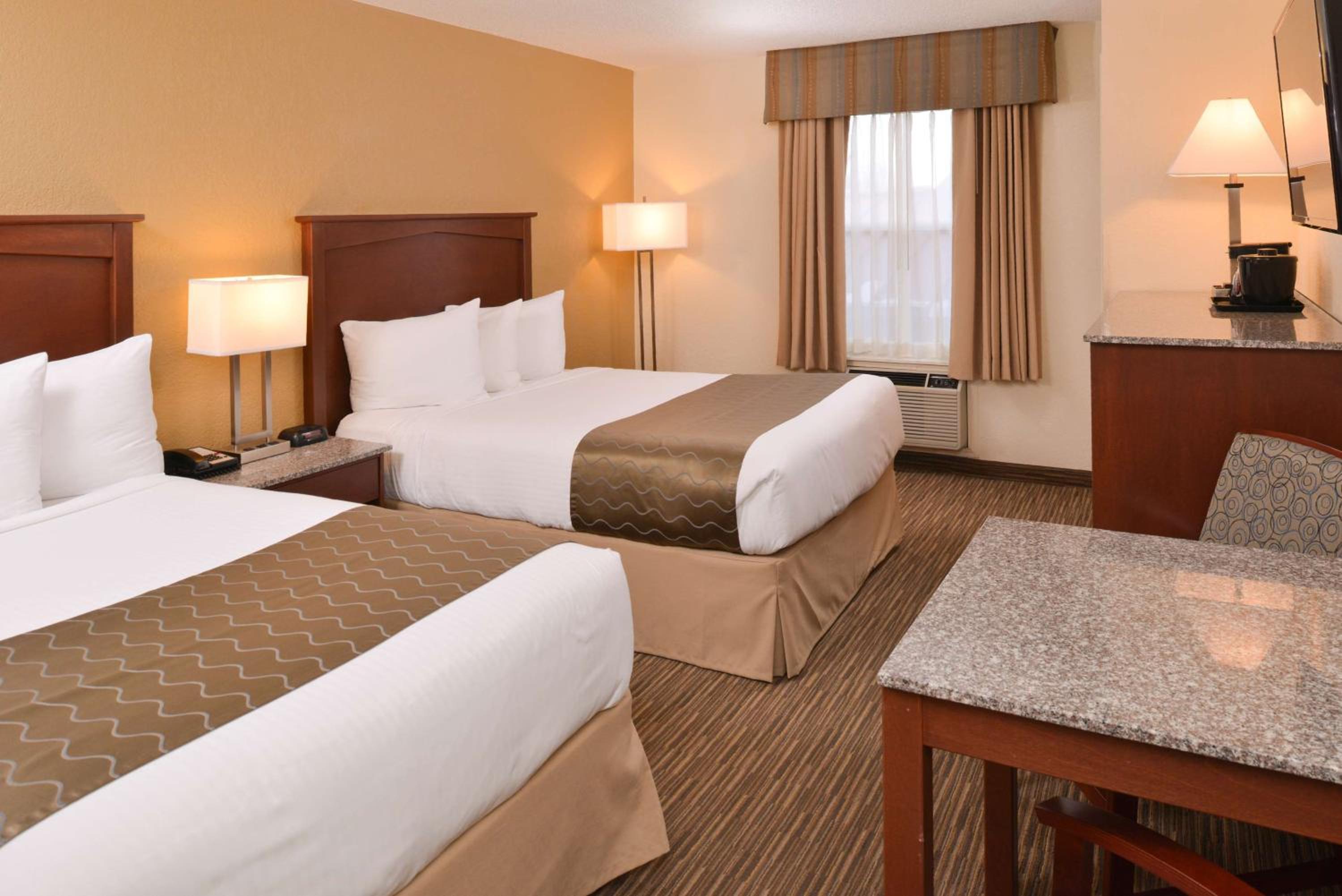 Double Room with Two Double Beds - Second Floor - Photo 1