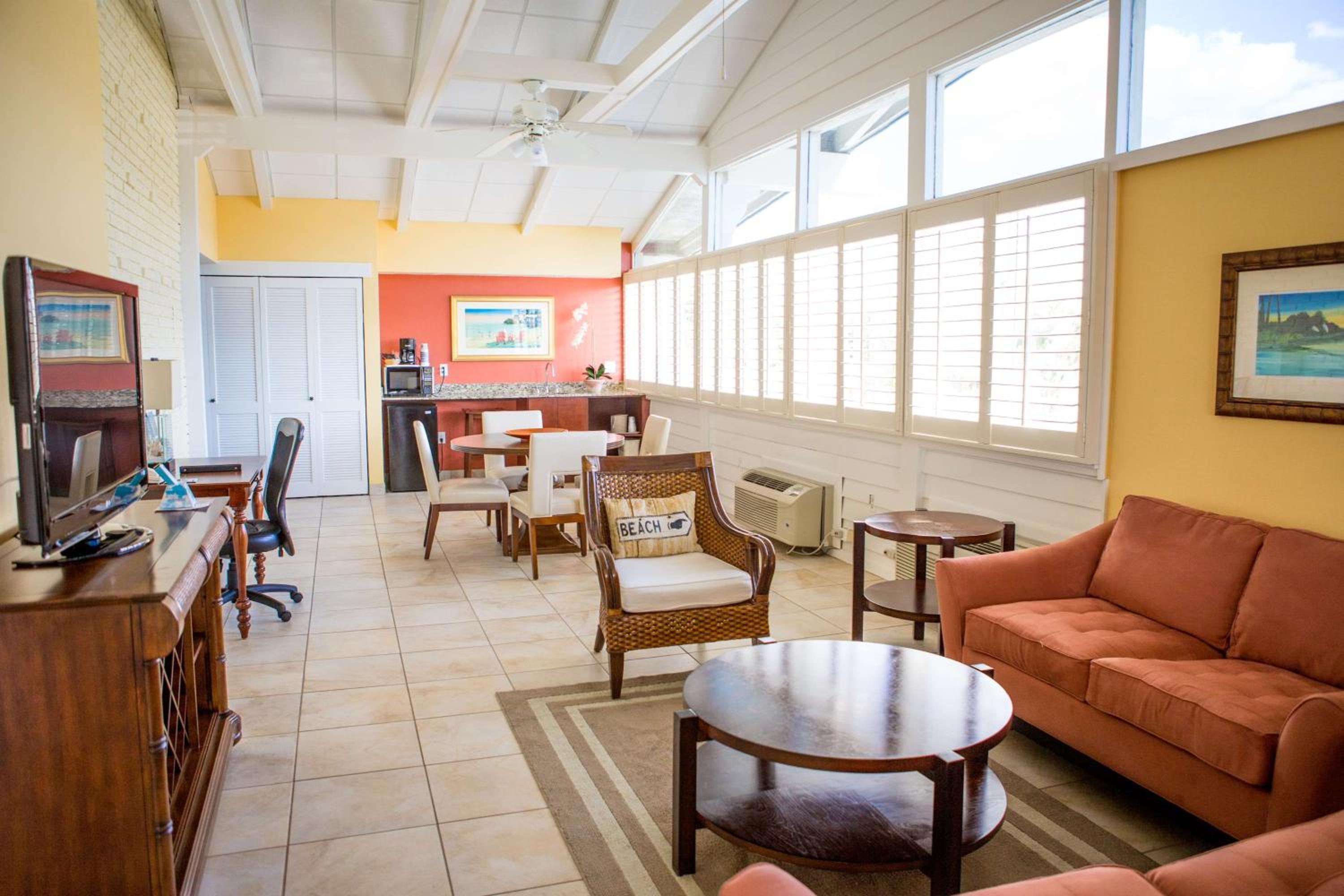 One-Bedroom Suite with One King and One Queen Bed with Spa Bath and Wet Bar - Non-Smoking