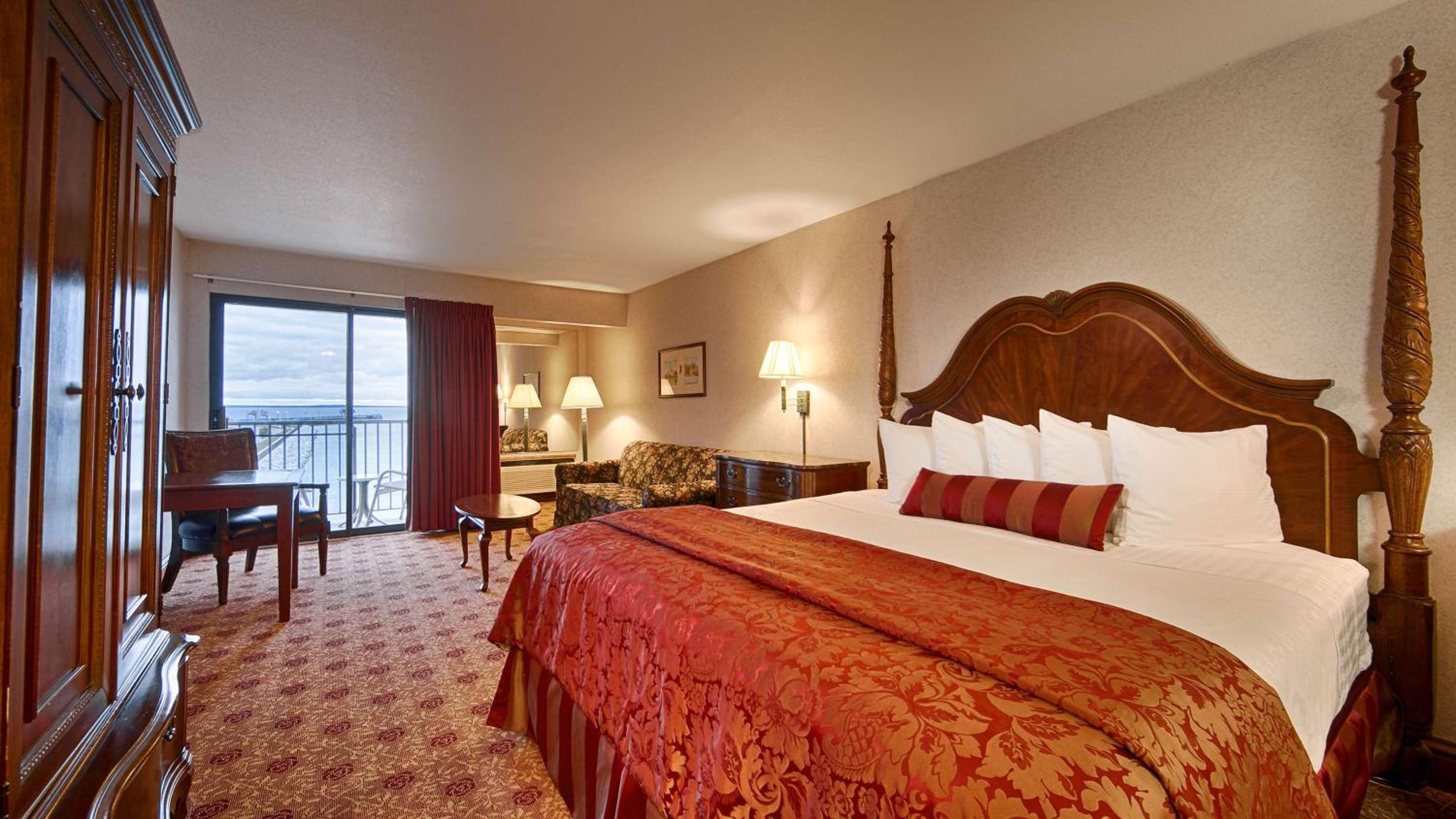 King Room with Sofa Bed - Lake View - Photo 2
