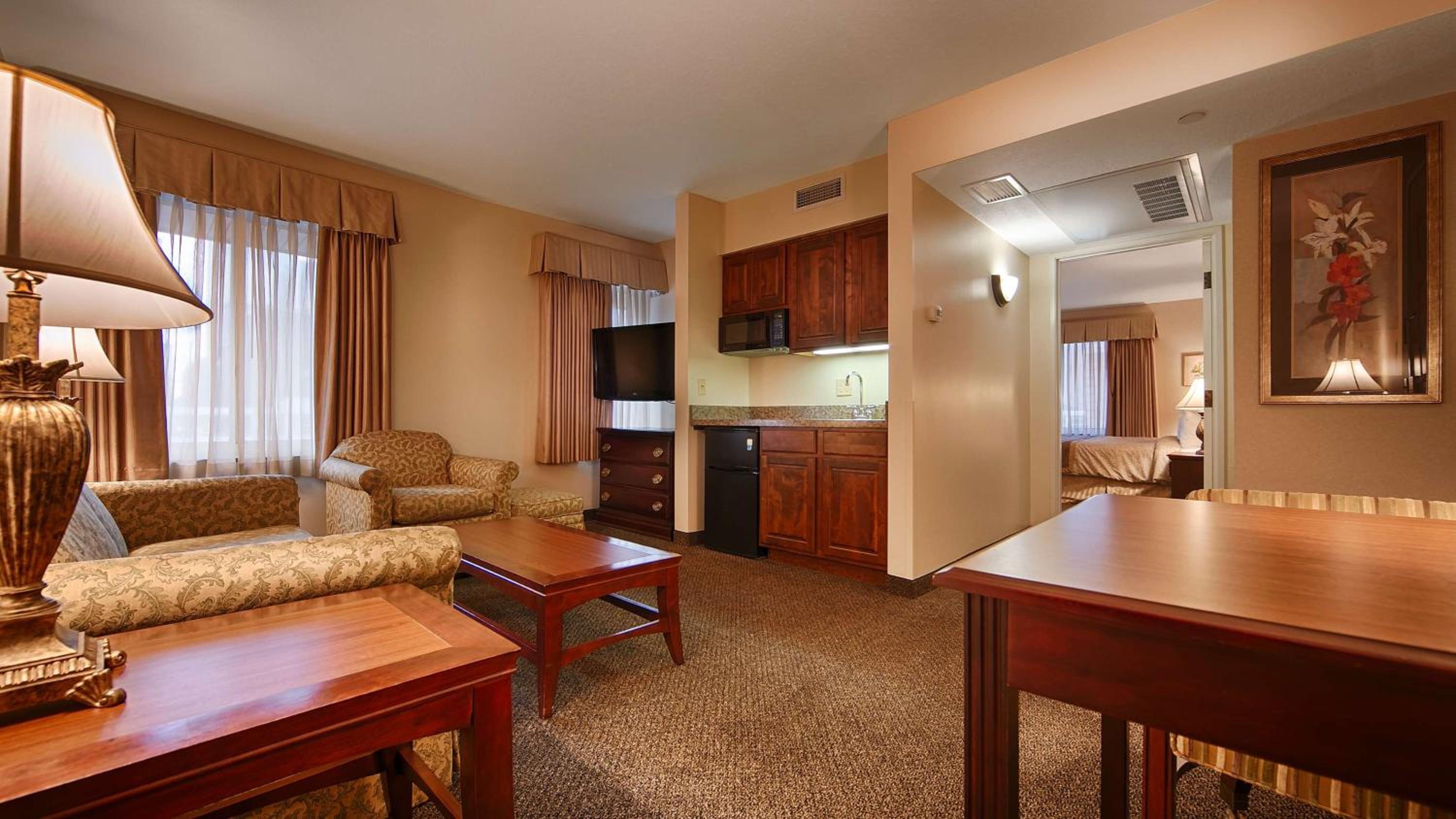 Suite with Two Double Beds with Fireplace - Non-smoking photo 1
