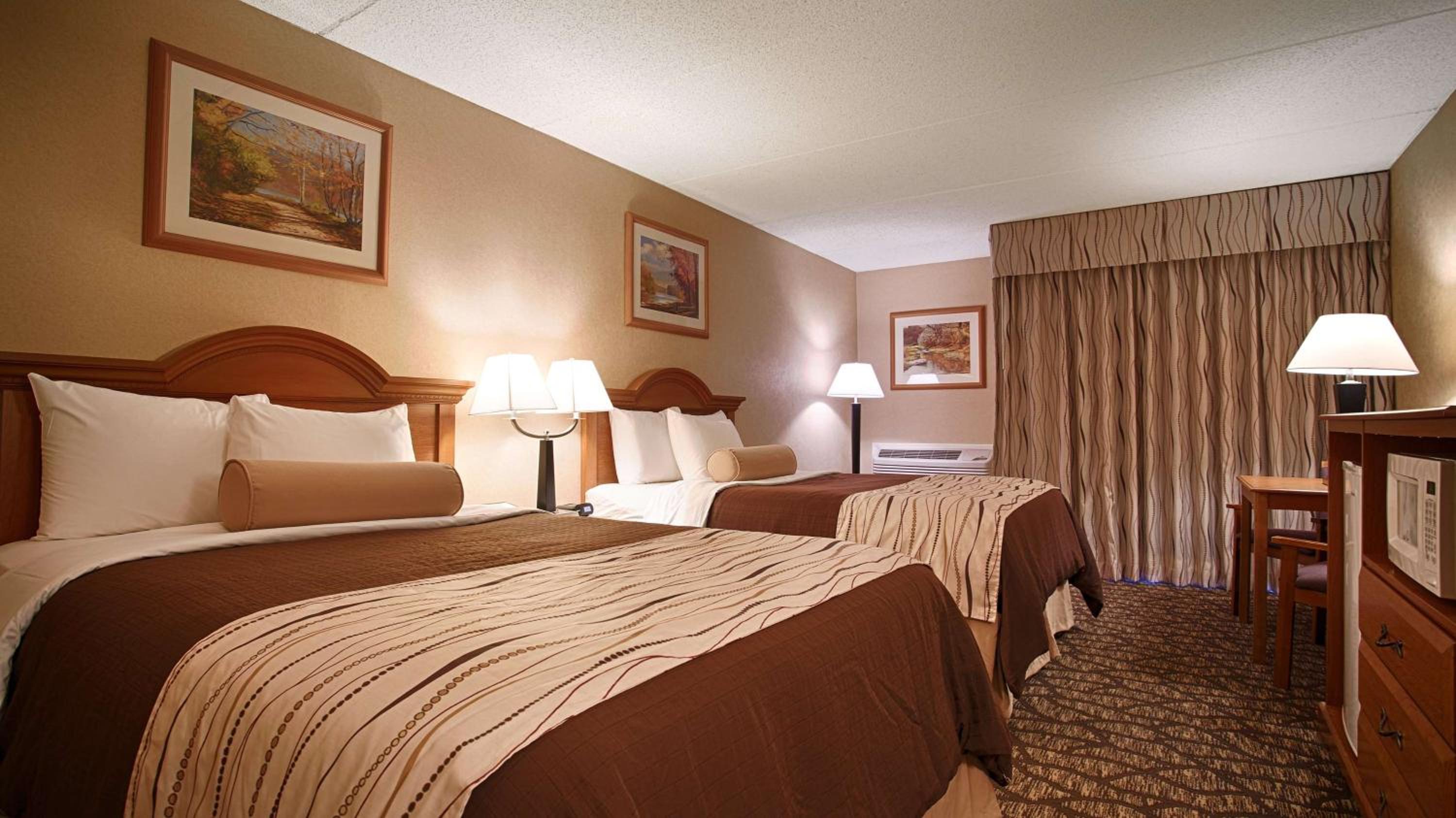 Double Room with Two Double Beds - Non-Smoking - Photo 2